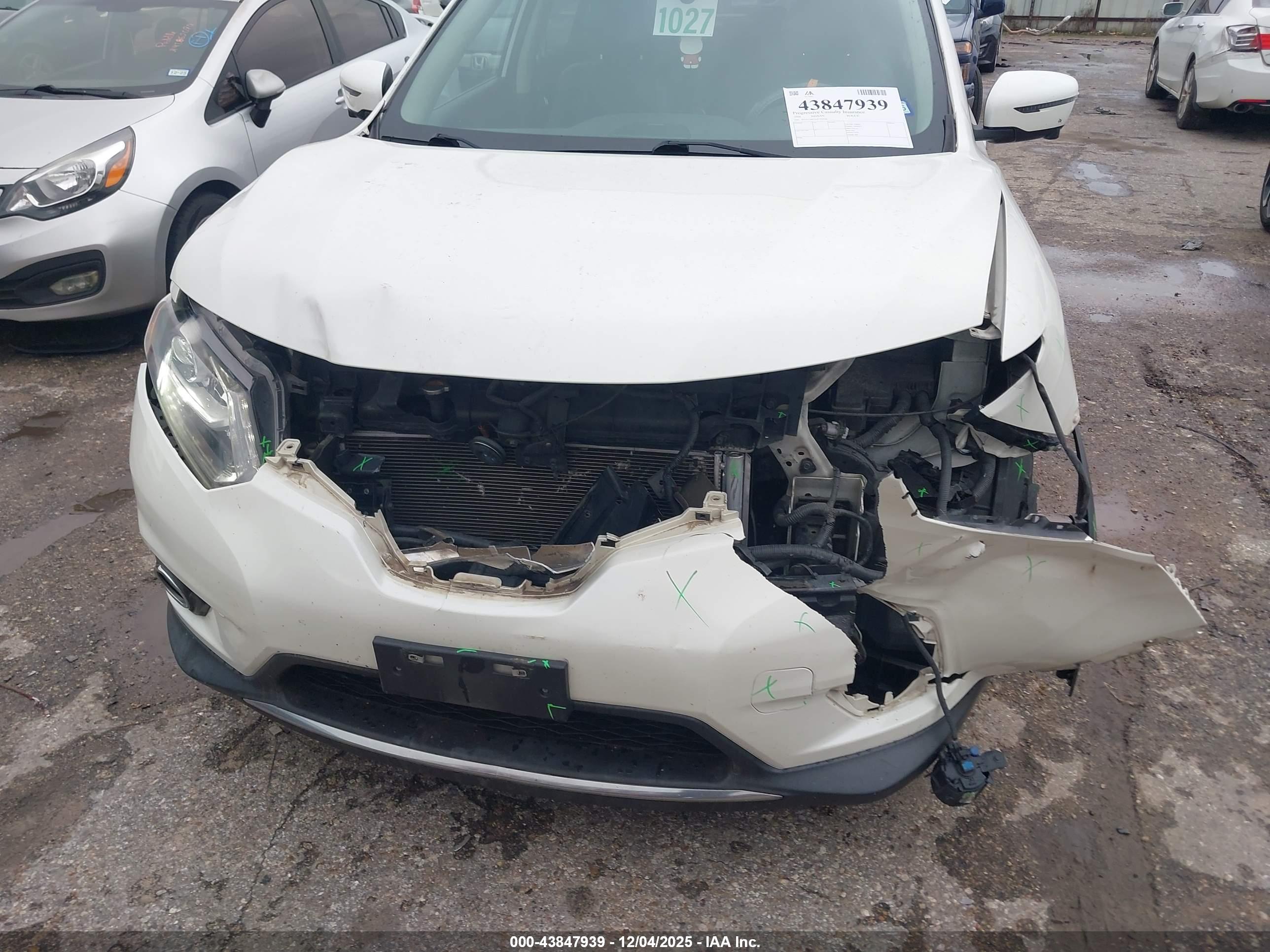 NISSAN ROGUE image 6