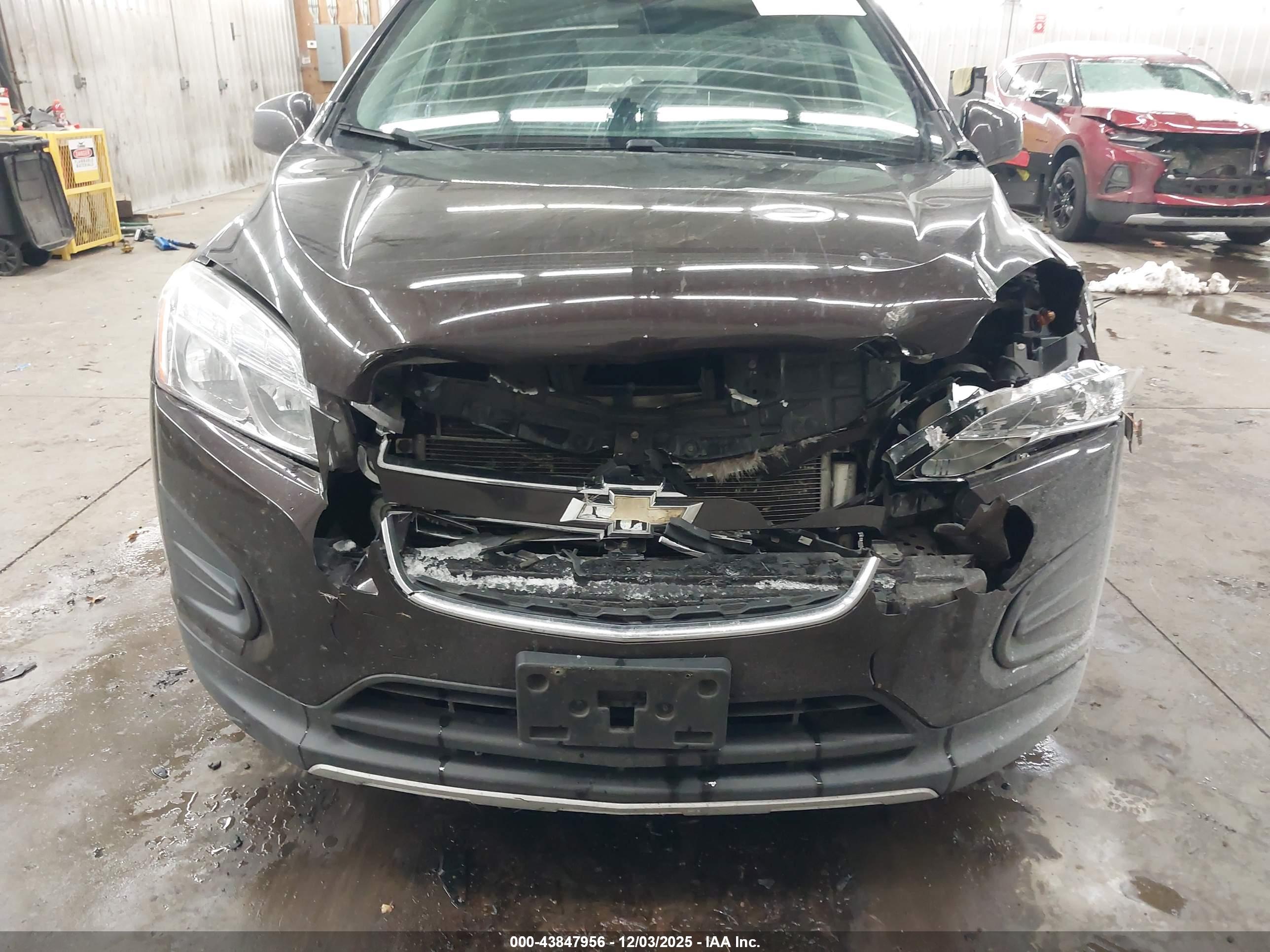 CHEVROLET TRAX image 6