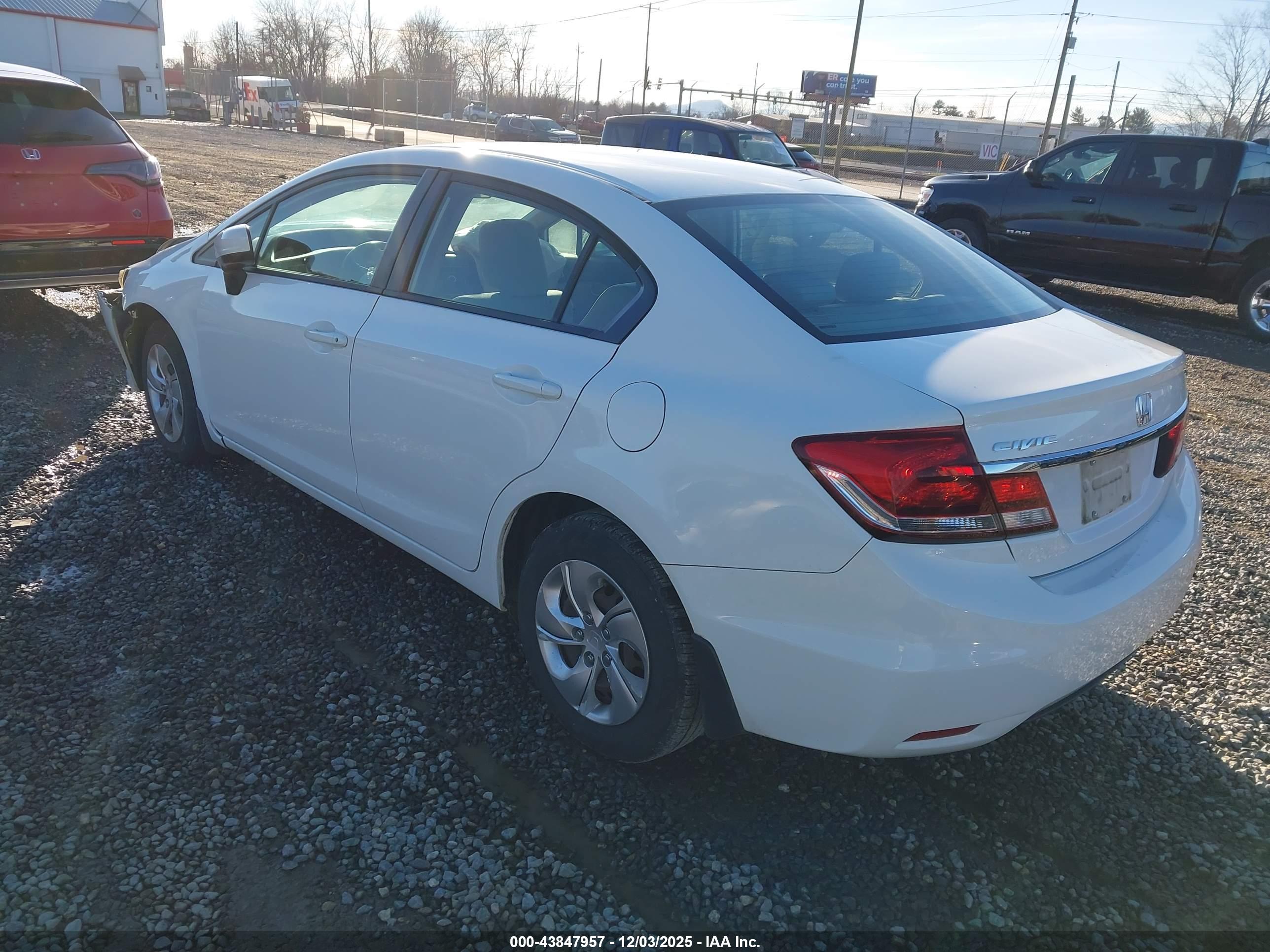 HONDA CIVIC image 3