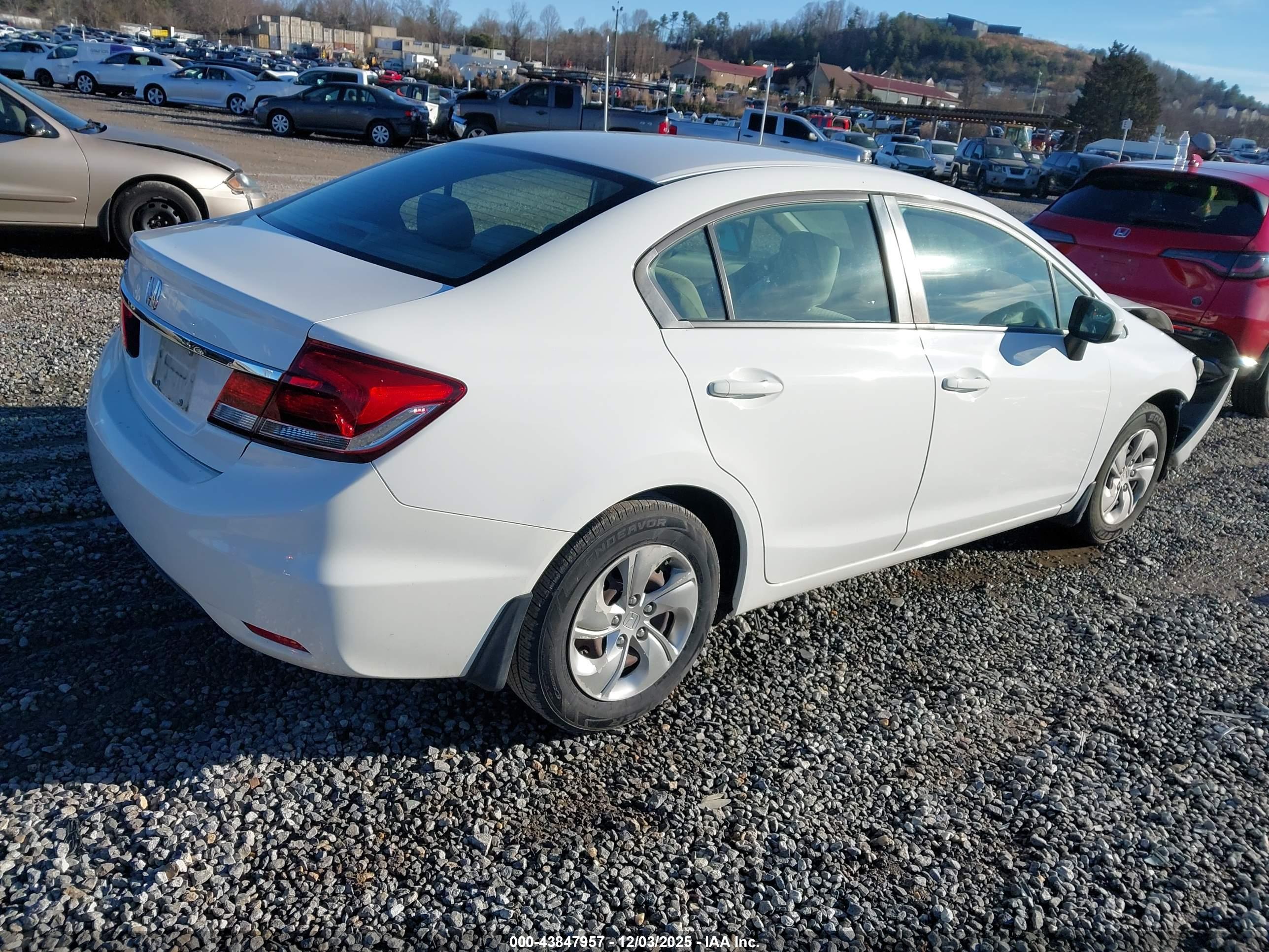 HONDA CIVIC image 4