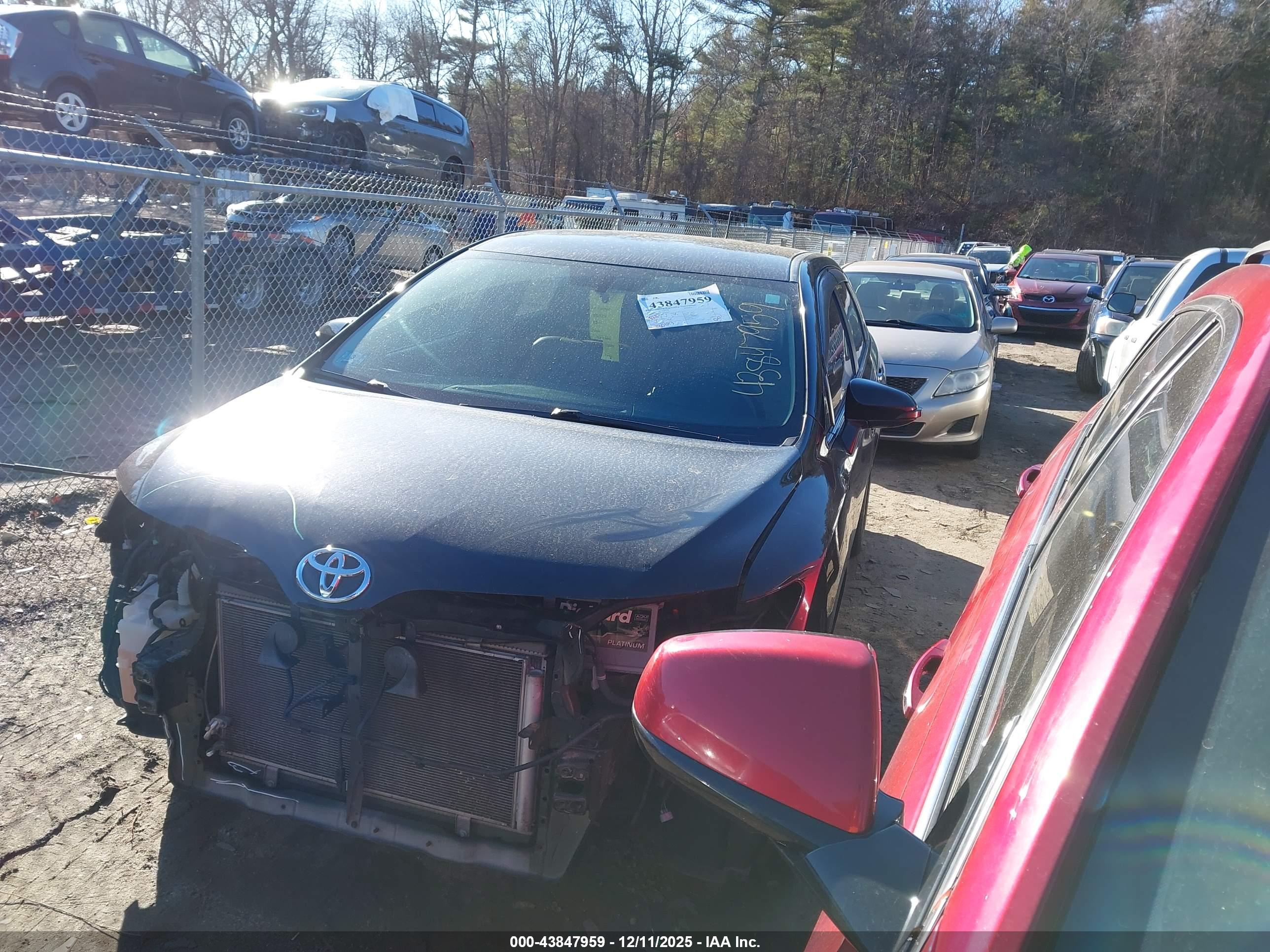 TOYOTA VENZA image 2