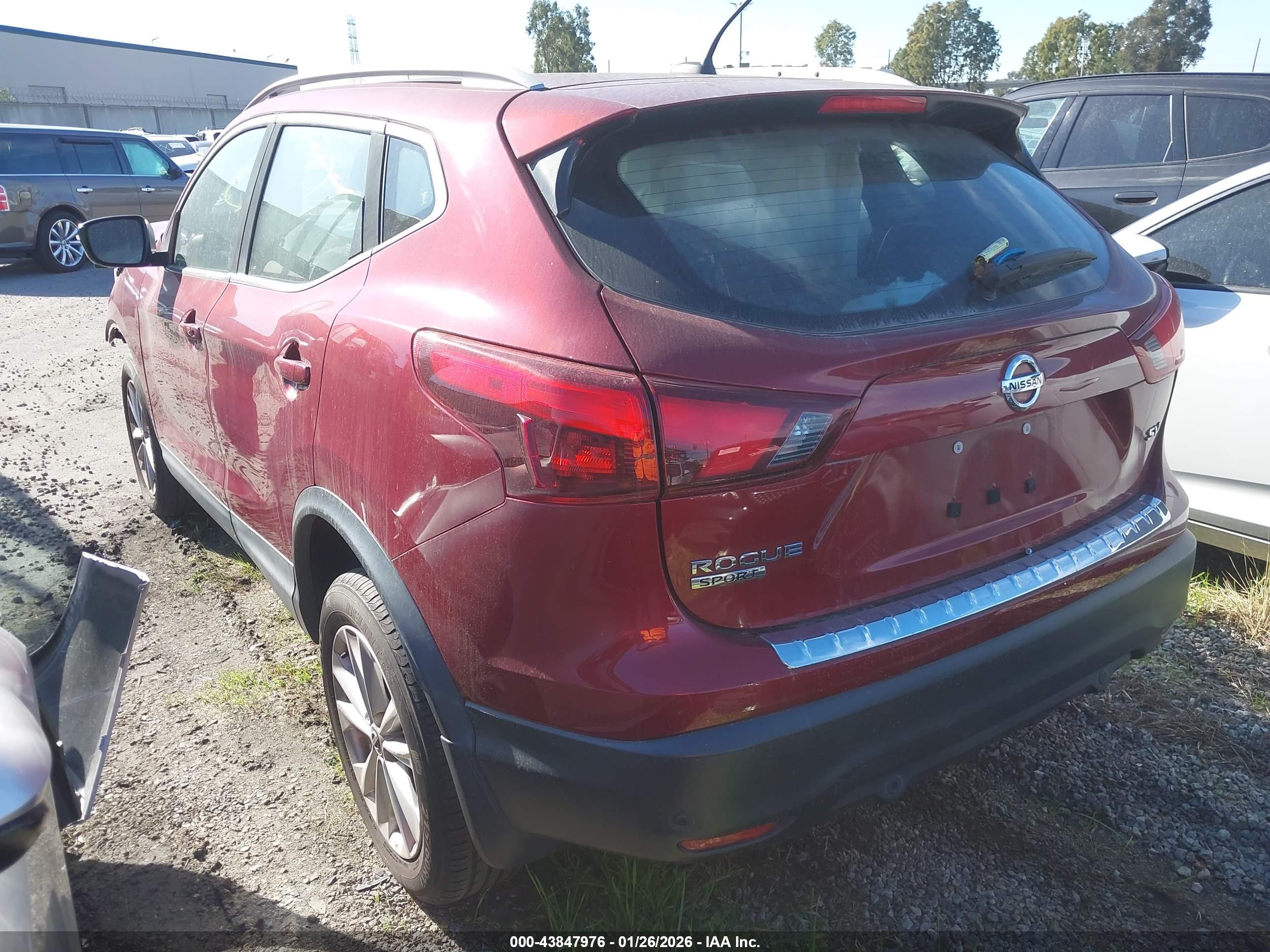 NISSAN ROGUE image 3