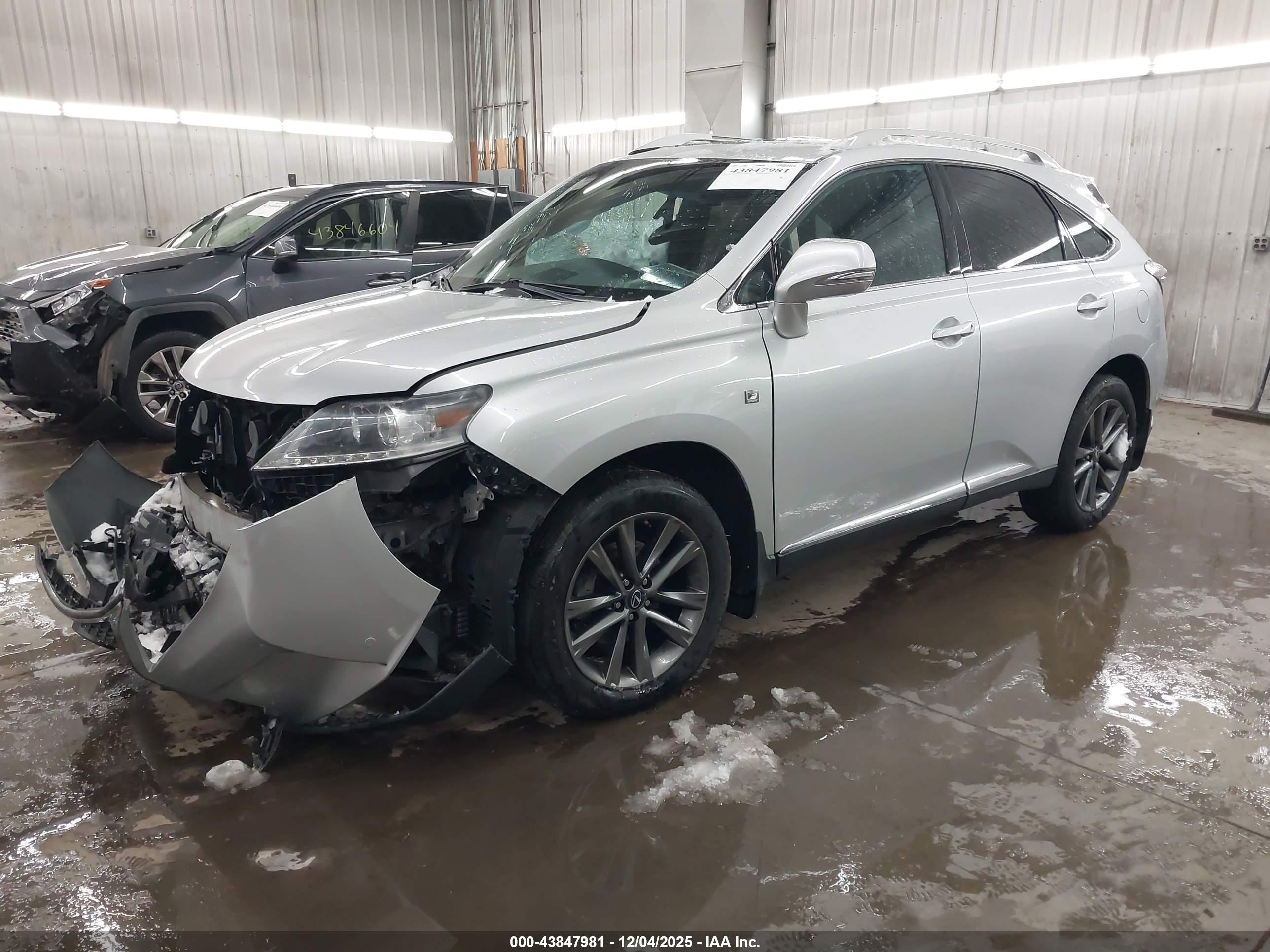 LEXUS RX image 2
