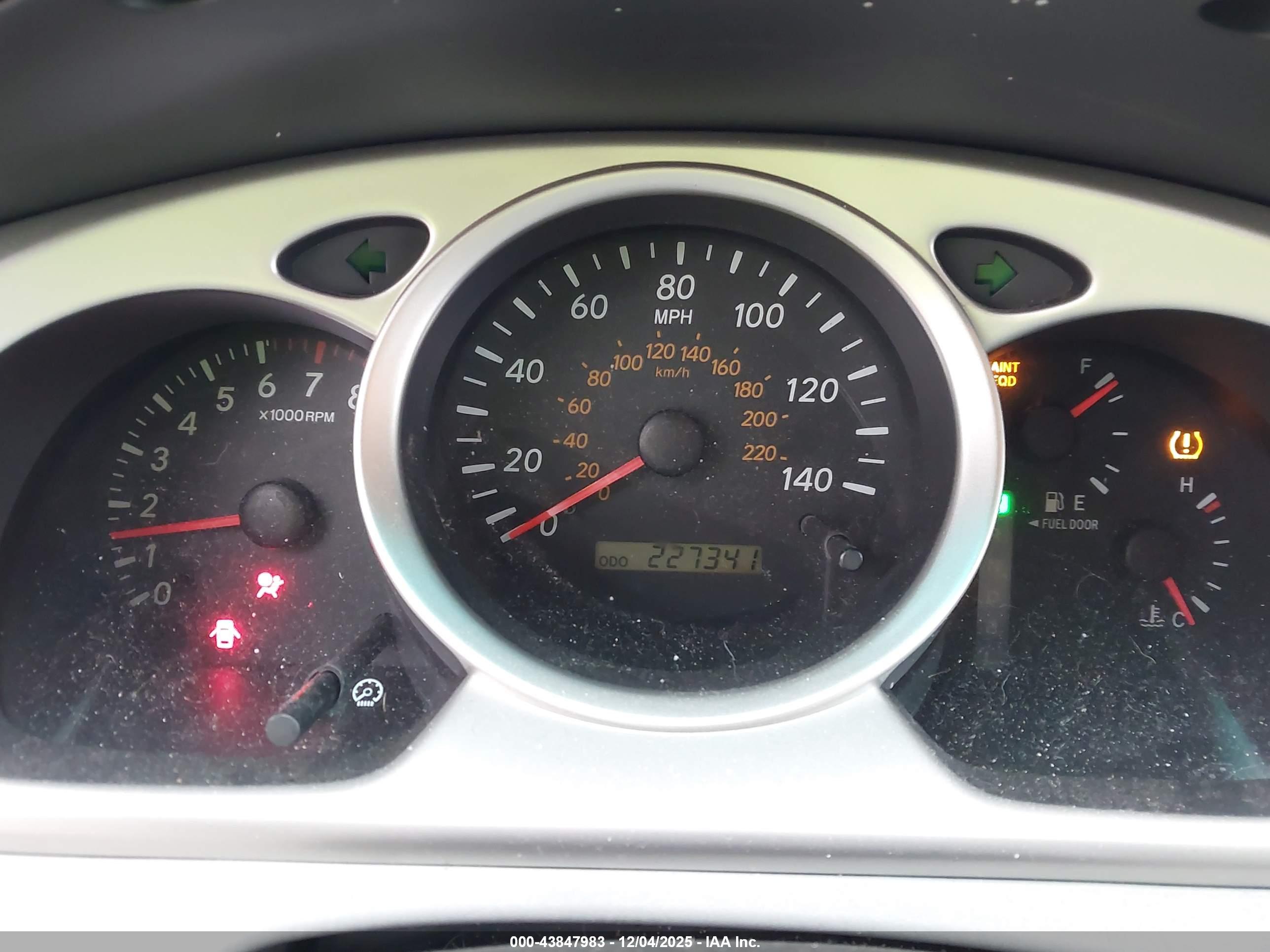 TOYOTA HIGHLANDER image 7