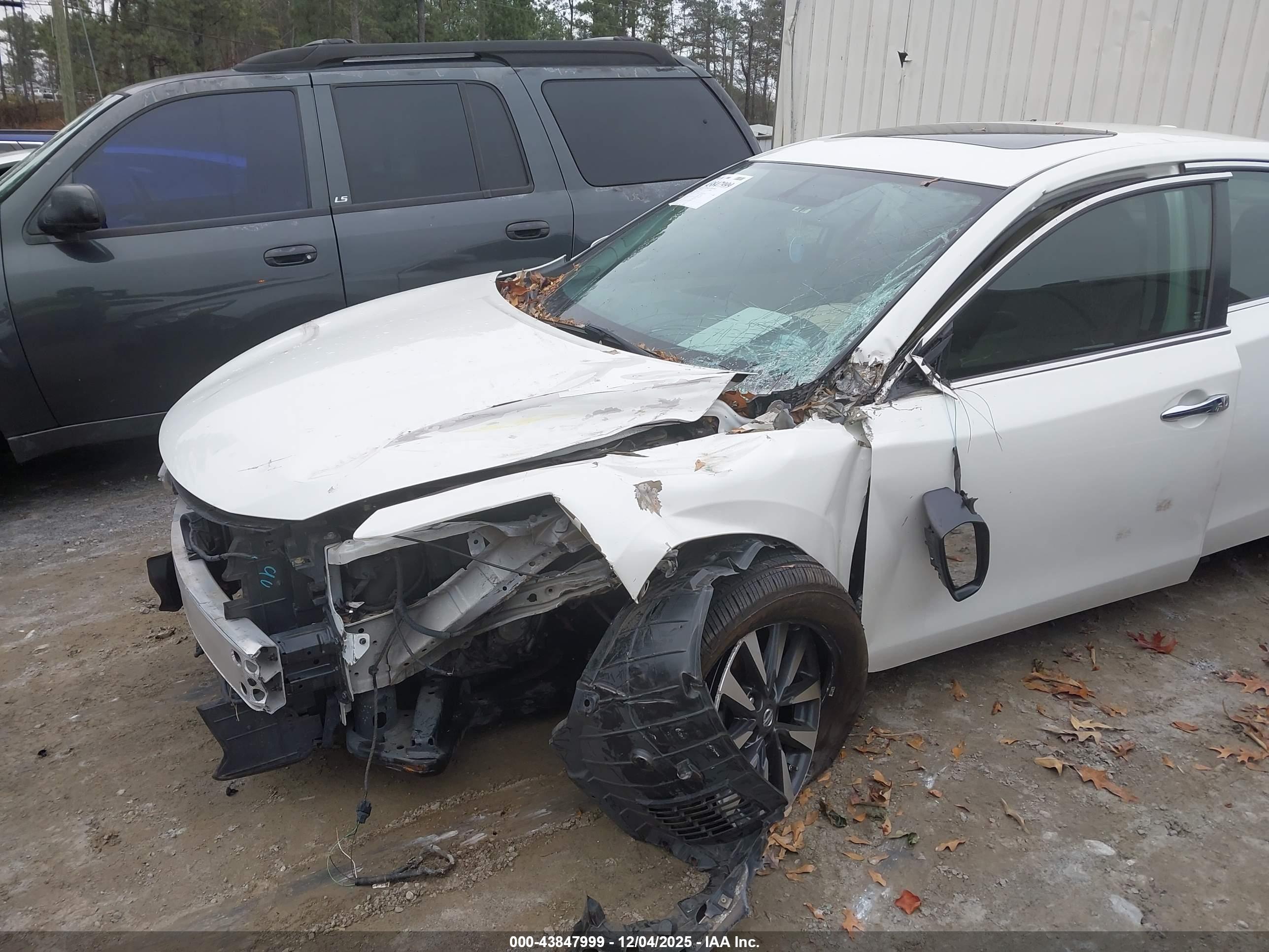 NISSAN ALTIMA image 6