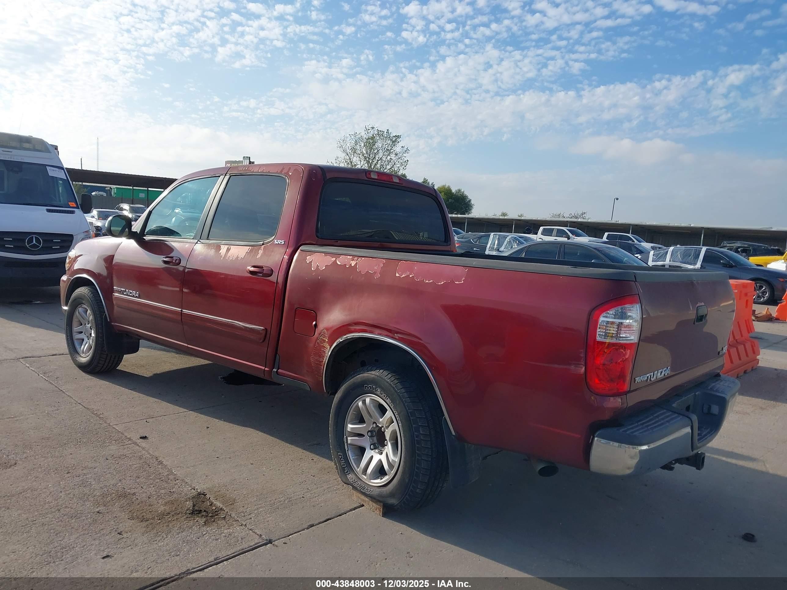 TOYOTA TUNDRA image 3