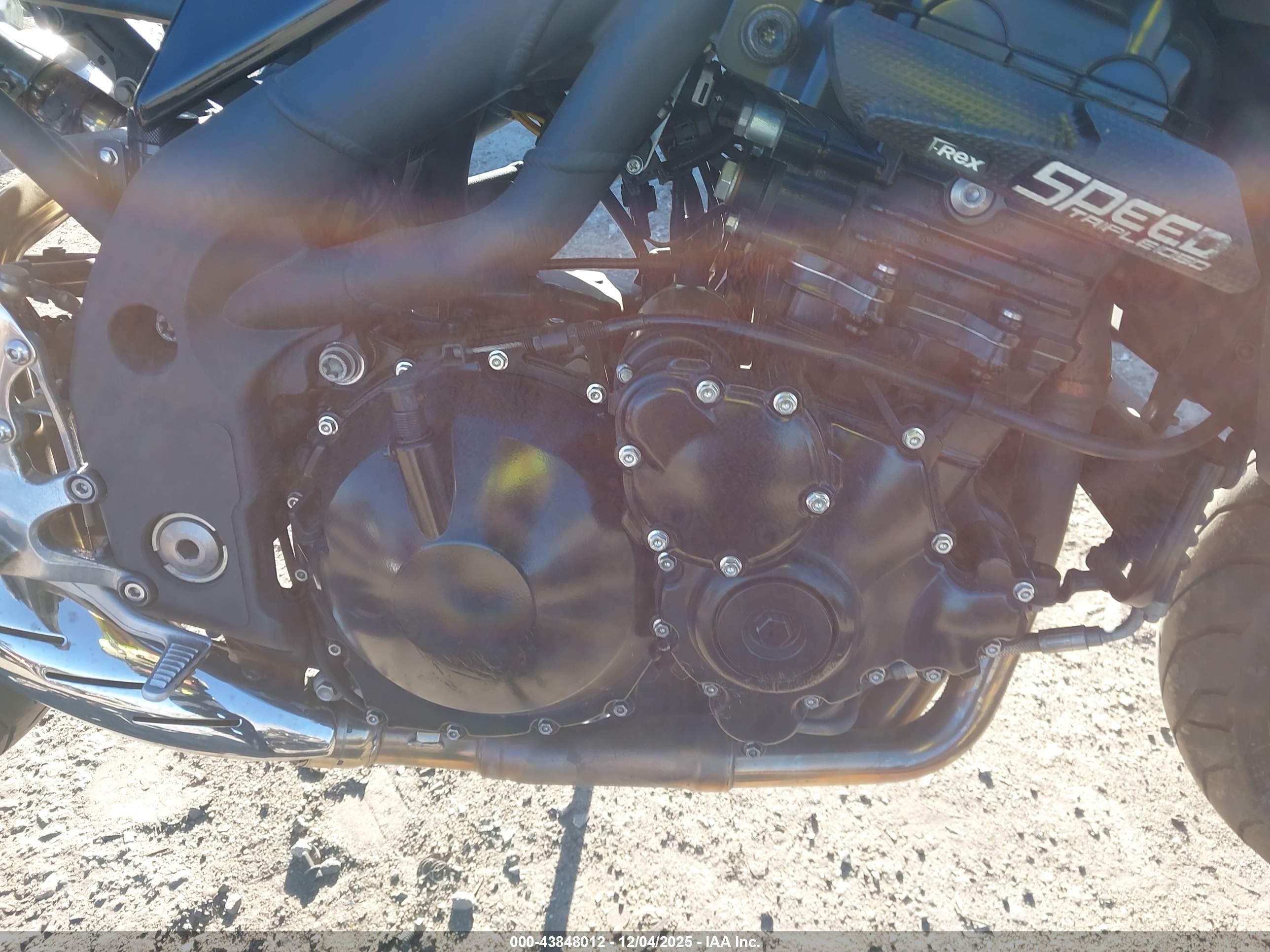 TRIUMPH MOTORCYCLE image 8