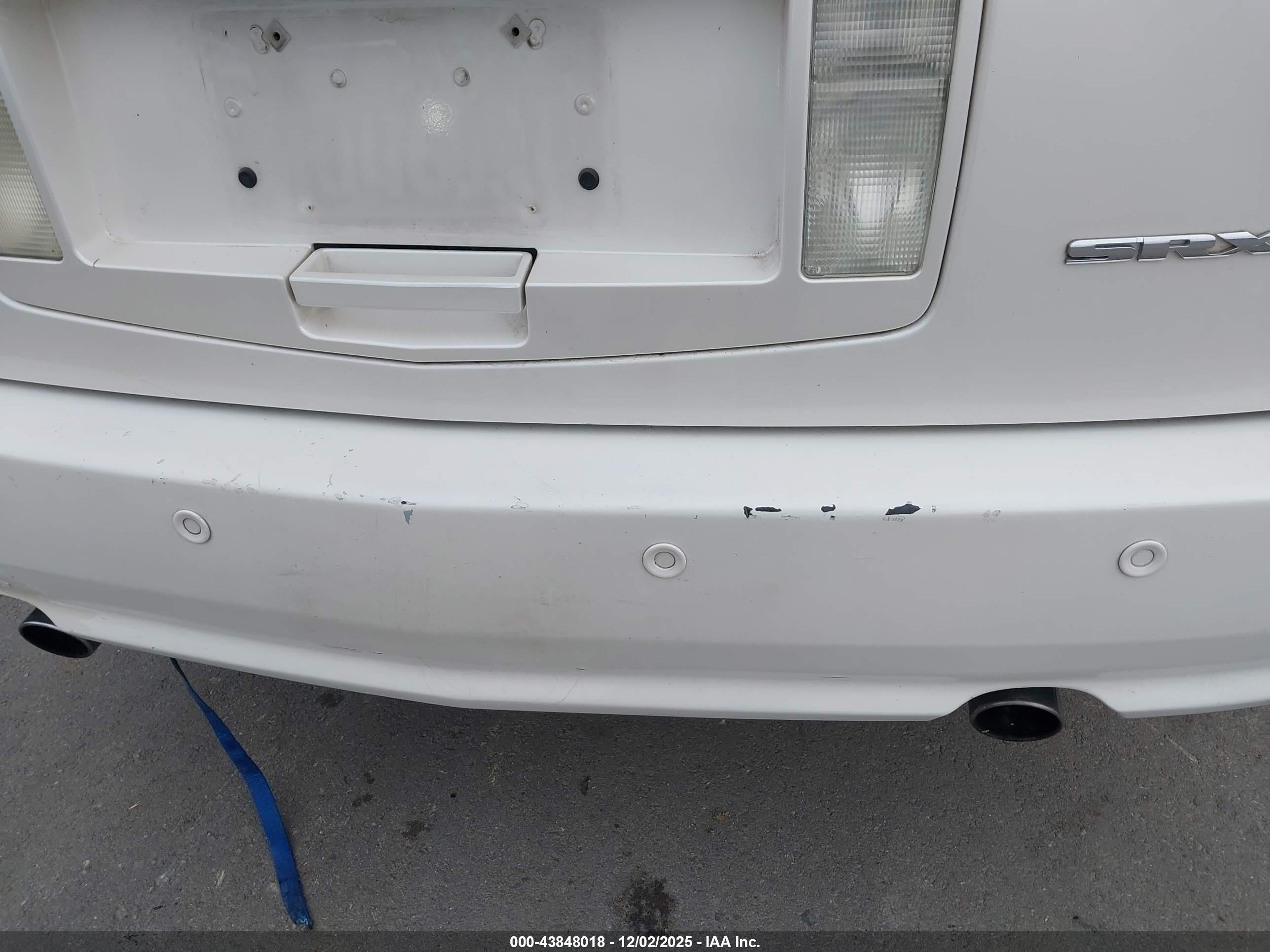 CADILLAC SRX image 6