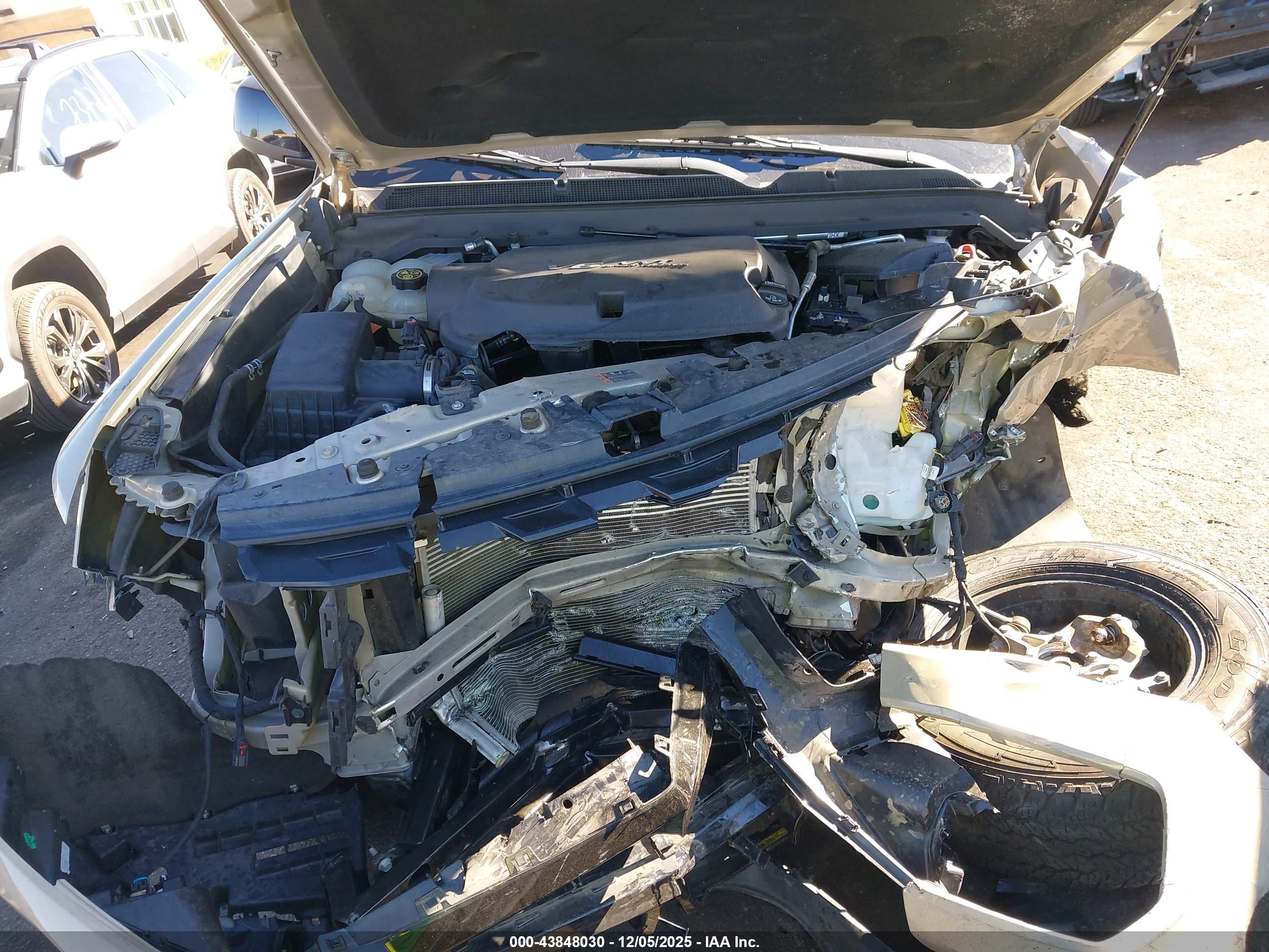 CHEVROLET COLORADO image 10