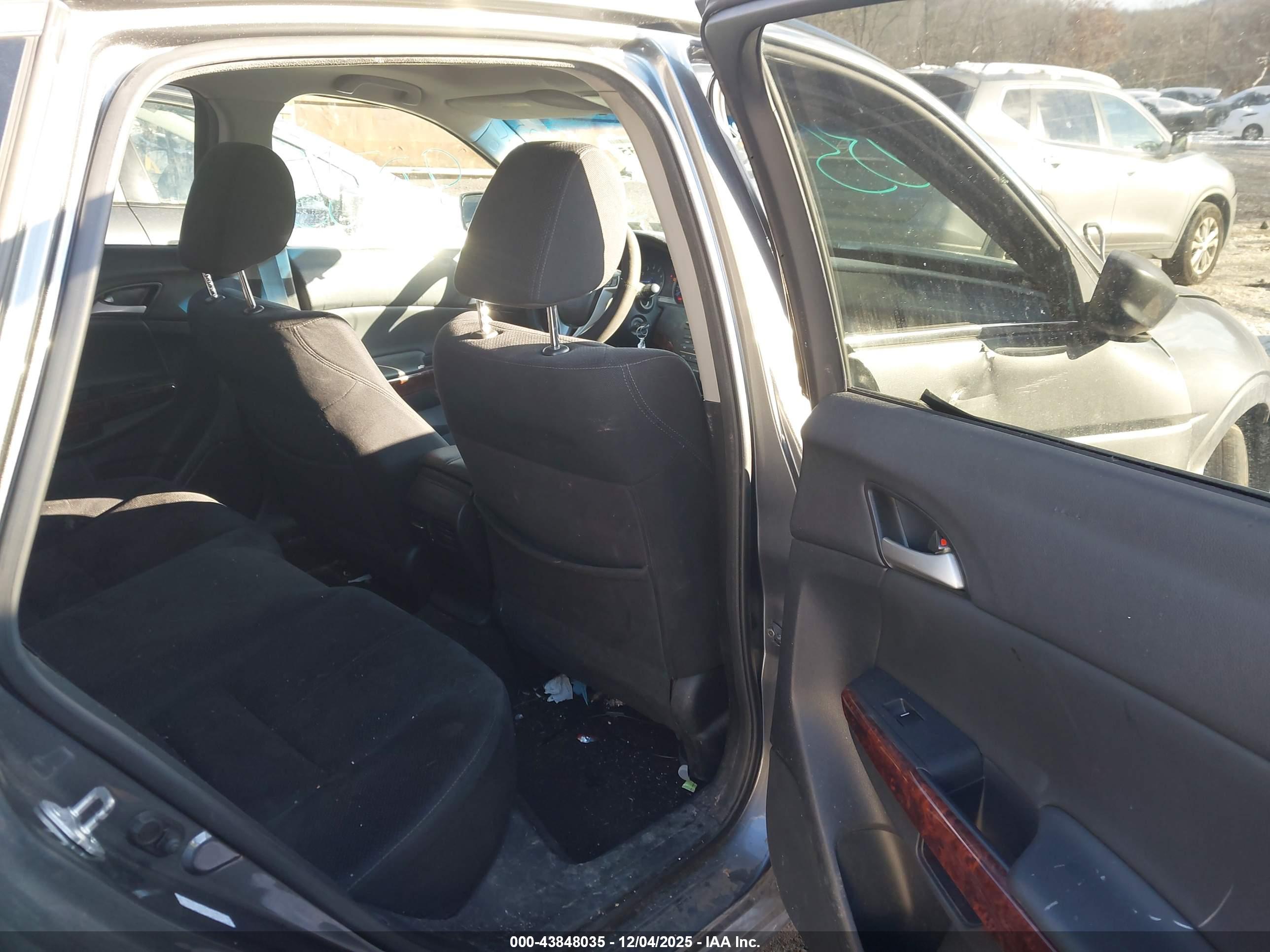 HONDA ACCORD image 8