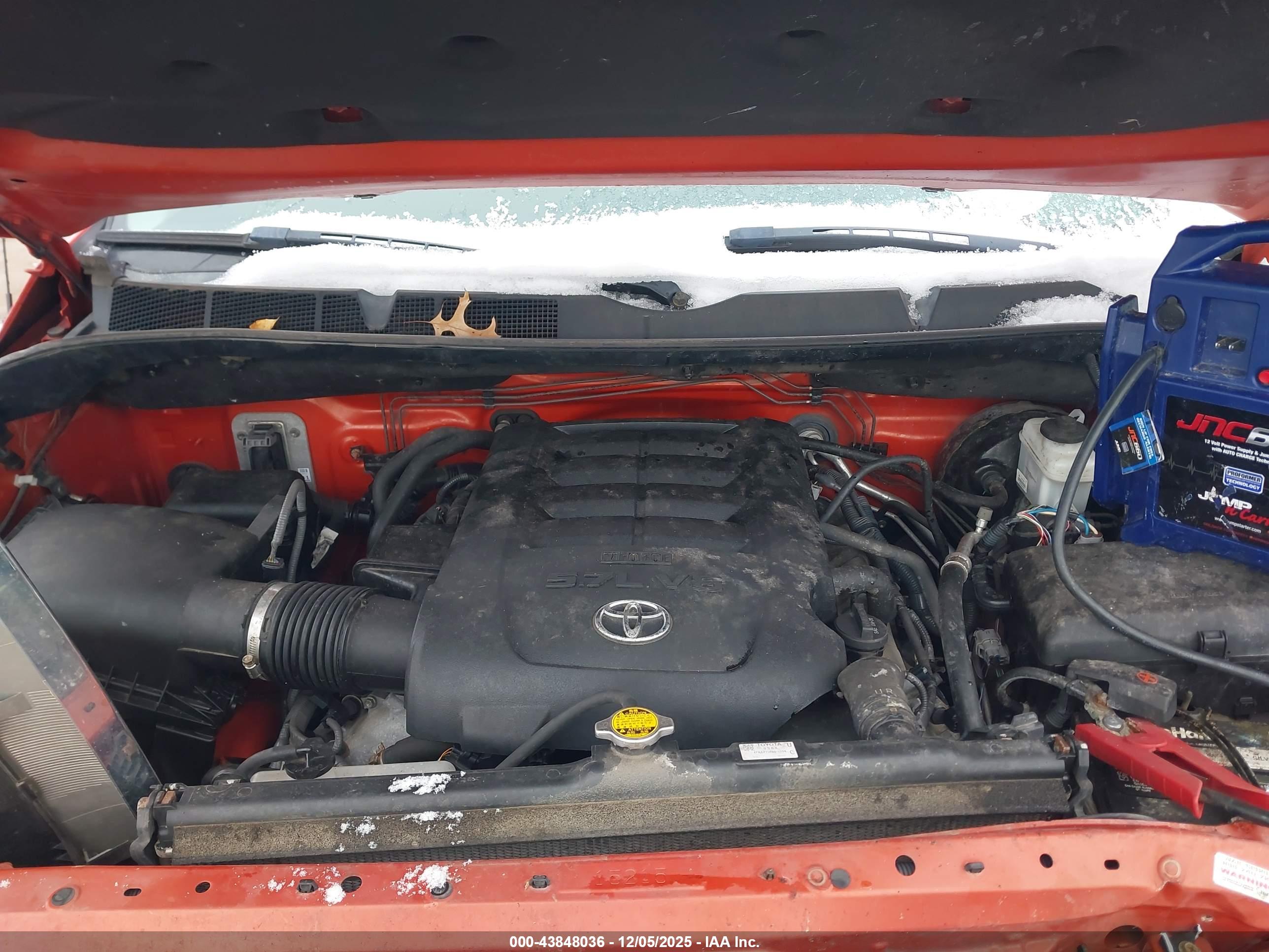 TOYOTA TUNDRA image 10