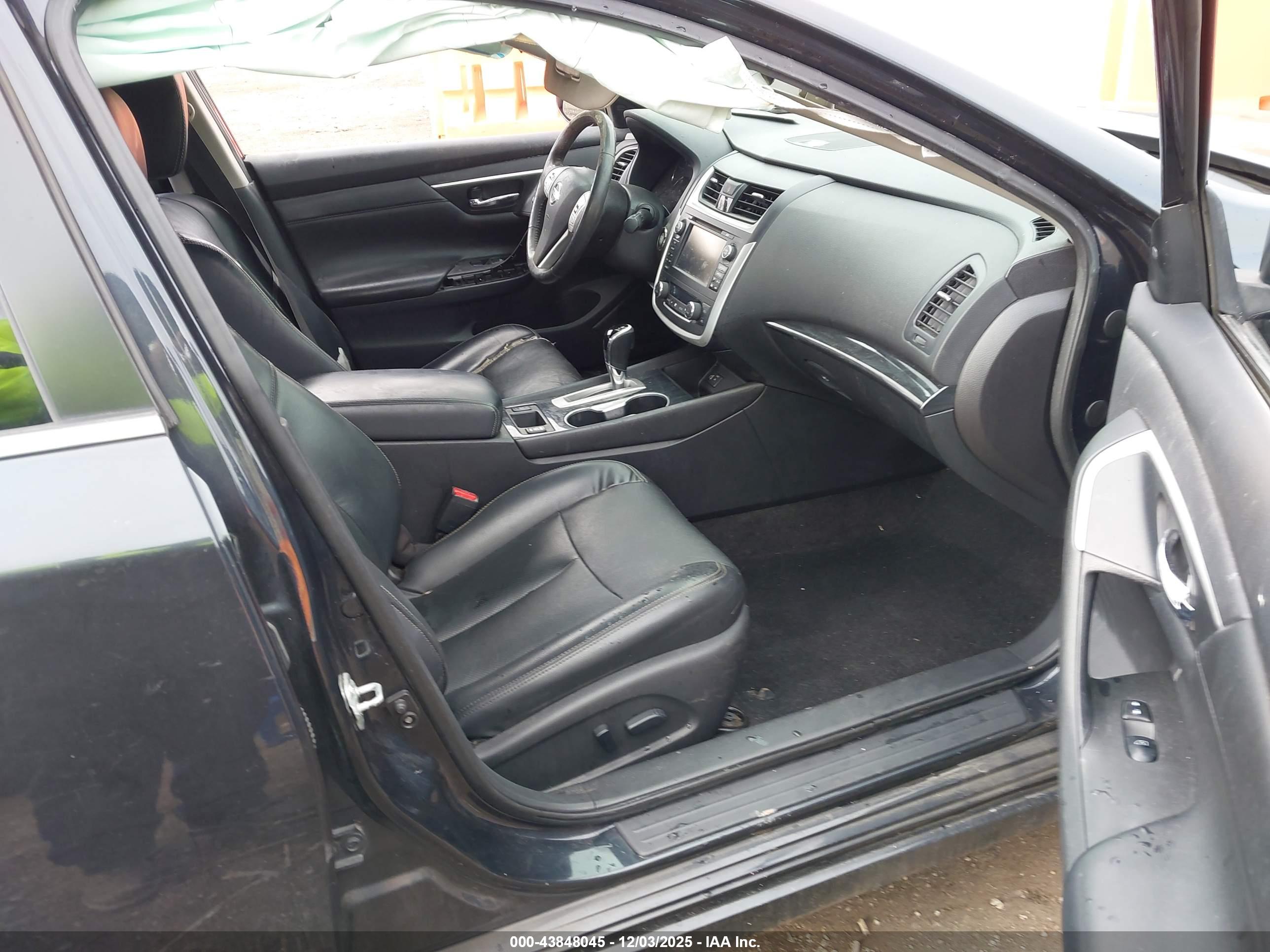 NISSAN ALTIMA image 5