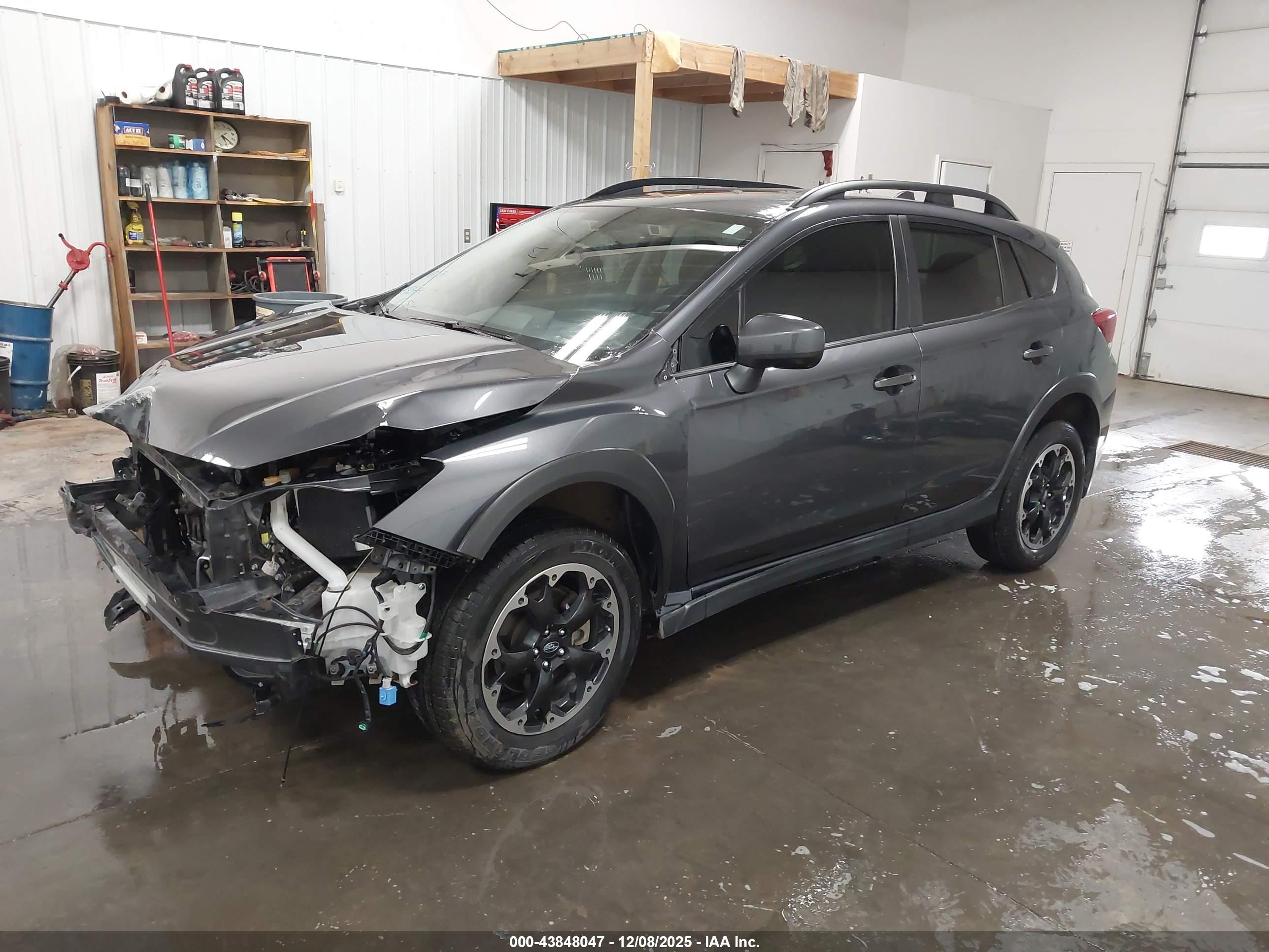 SUBARU CROSSTREK image 2