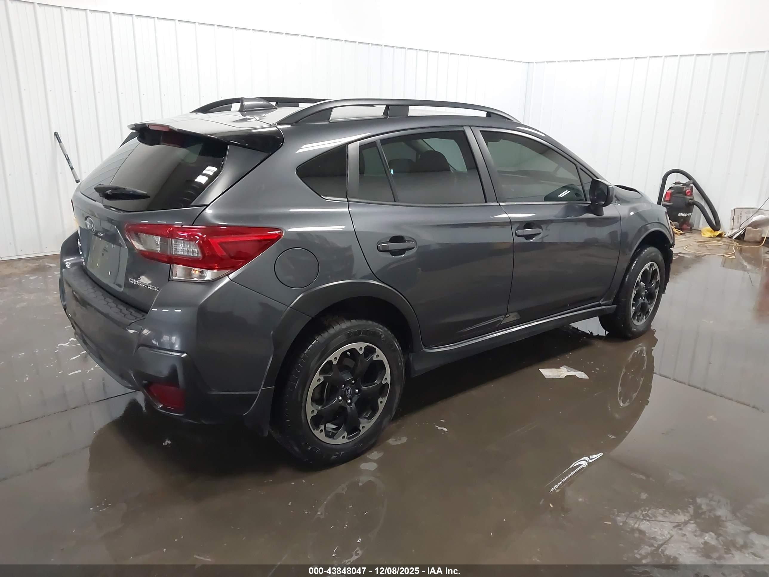 SUBARU CROSSTREK image 4