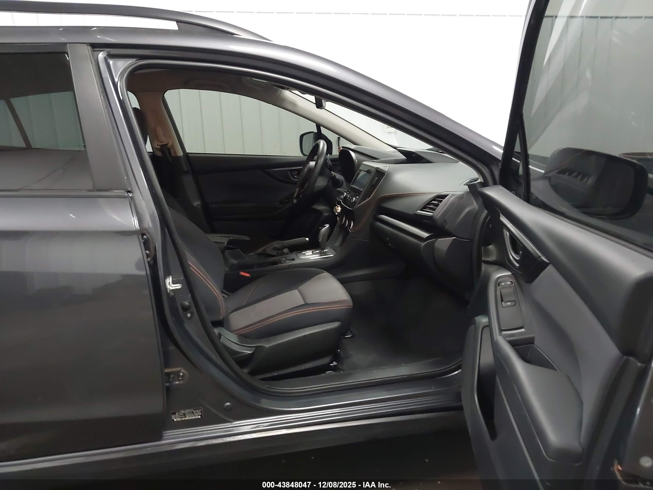 SUBARU CROSSTREK image 5