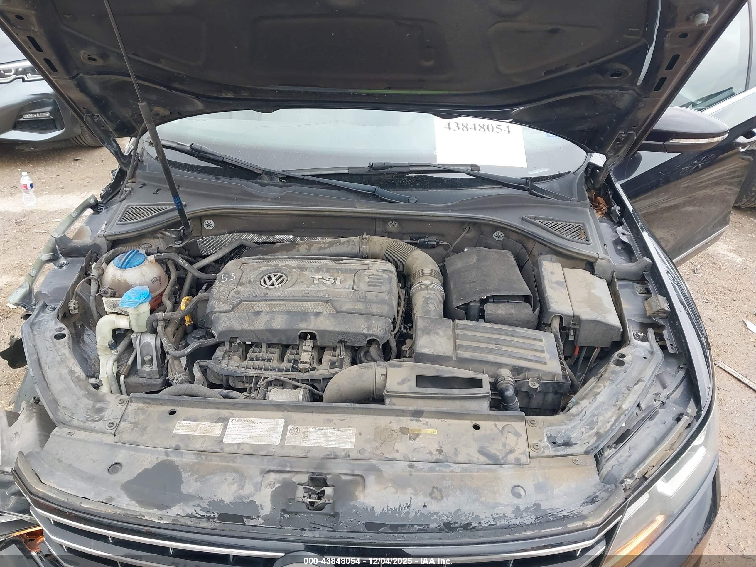 VOLKSWAGEN PASSAT image 10