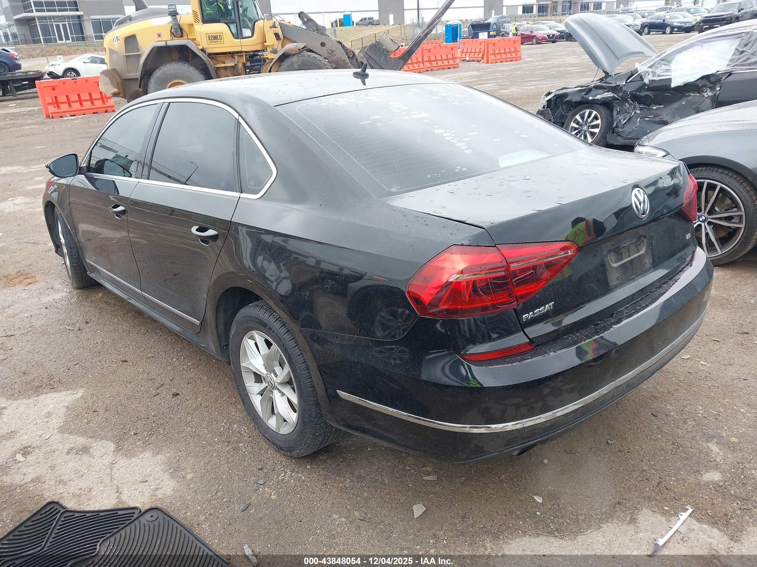 VOLKSWAGEN PASSAT image 3