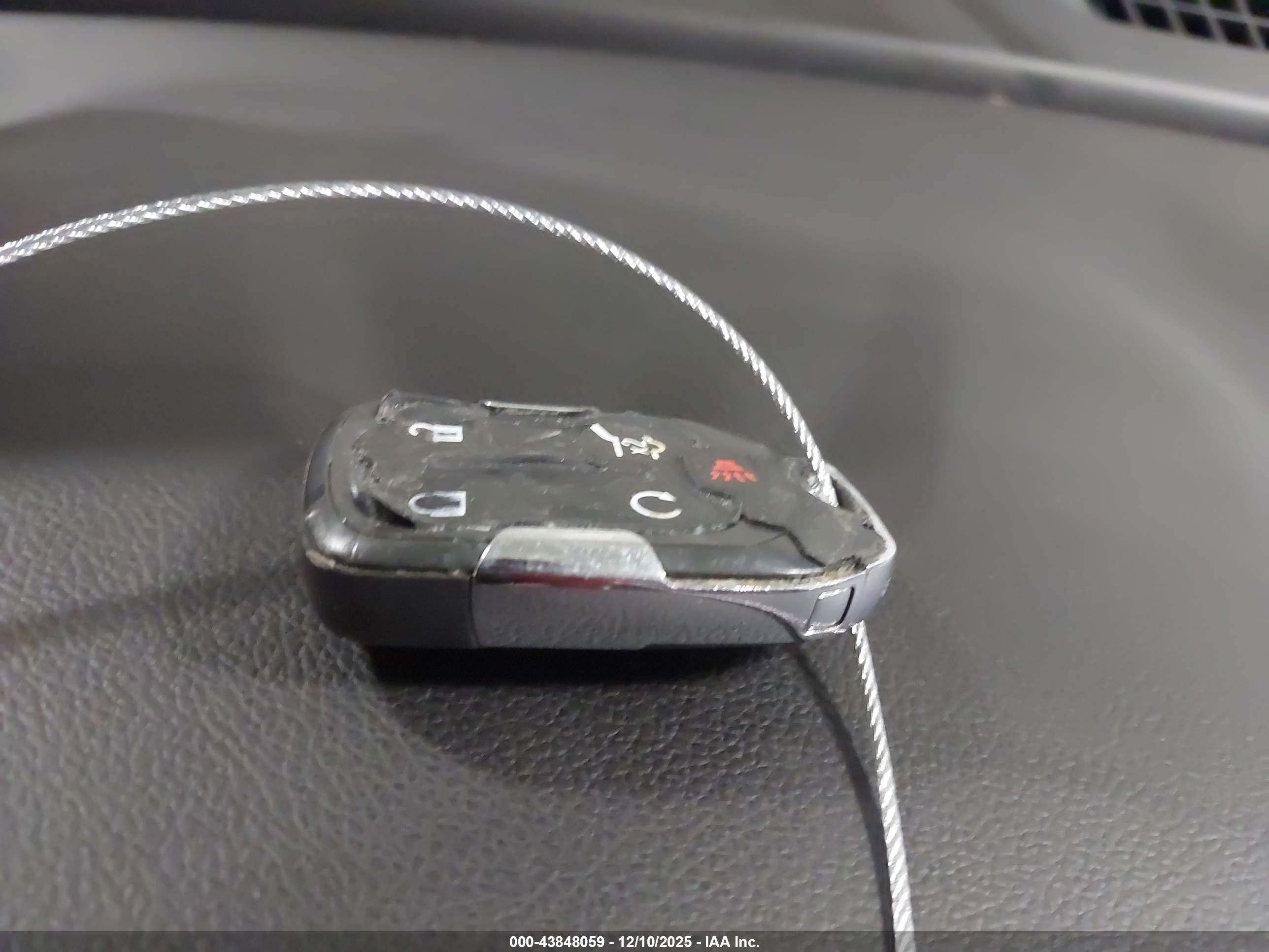 GMC TERRAIN image 11