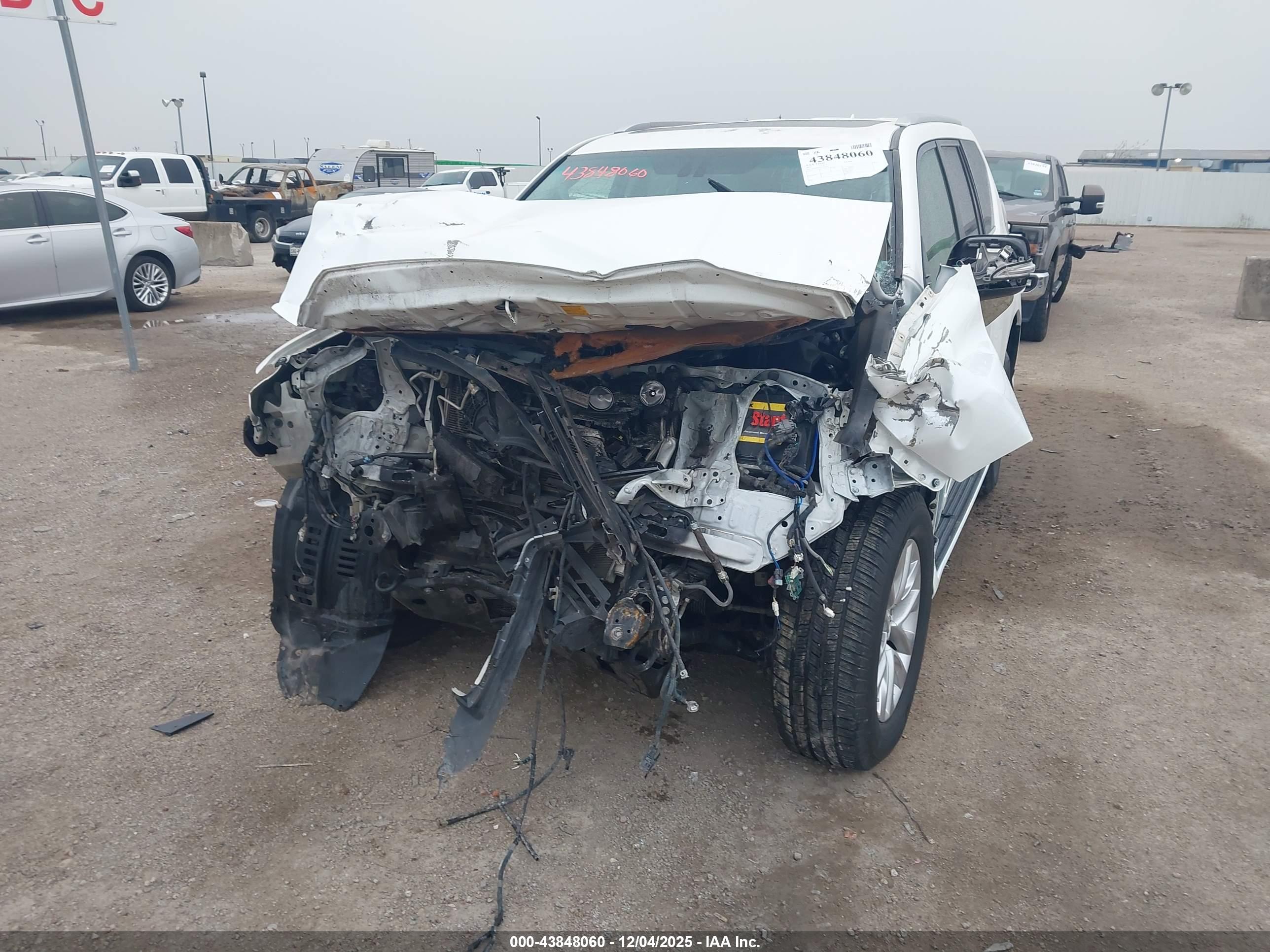 LEXUS GX image 6