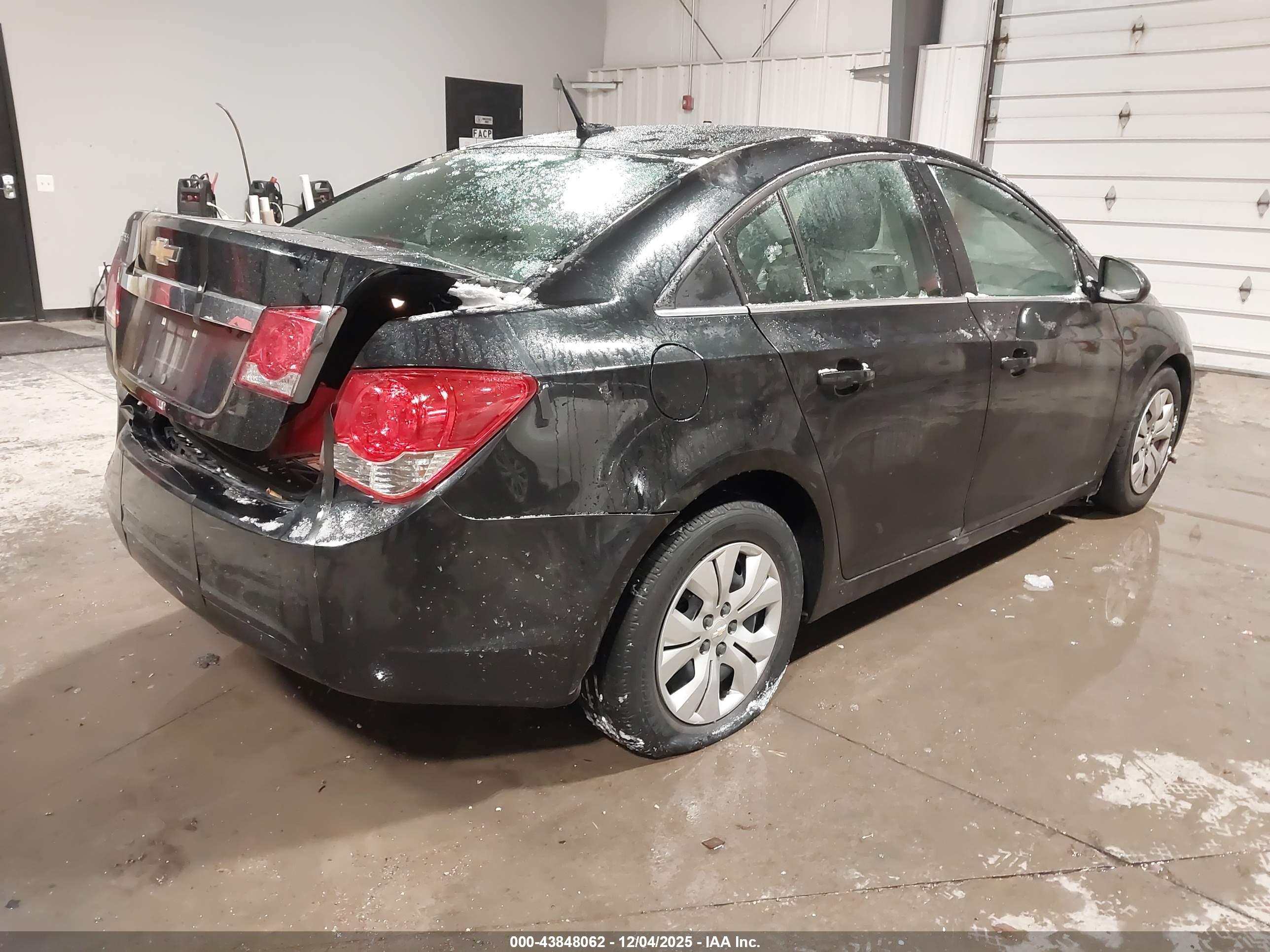CHEVROLET CRUZE image 4