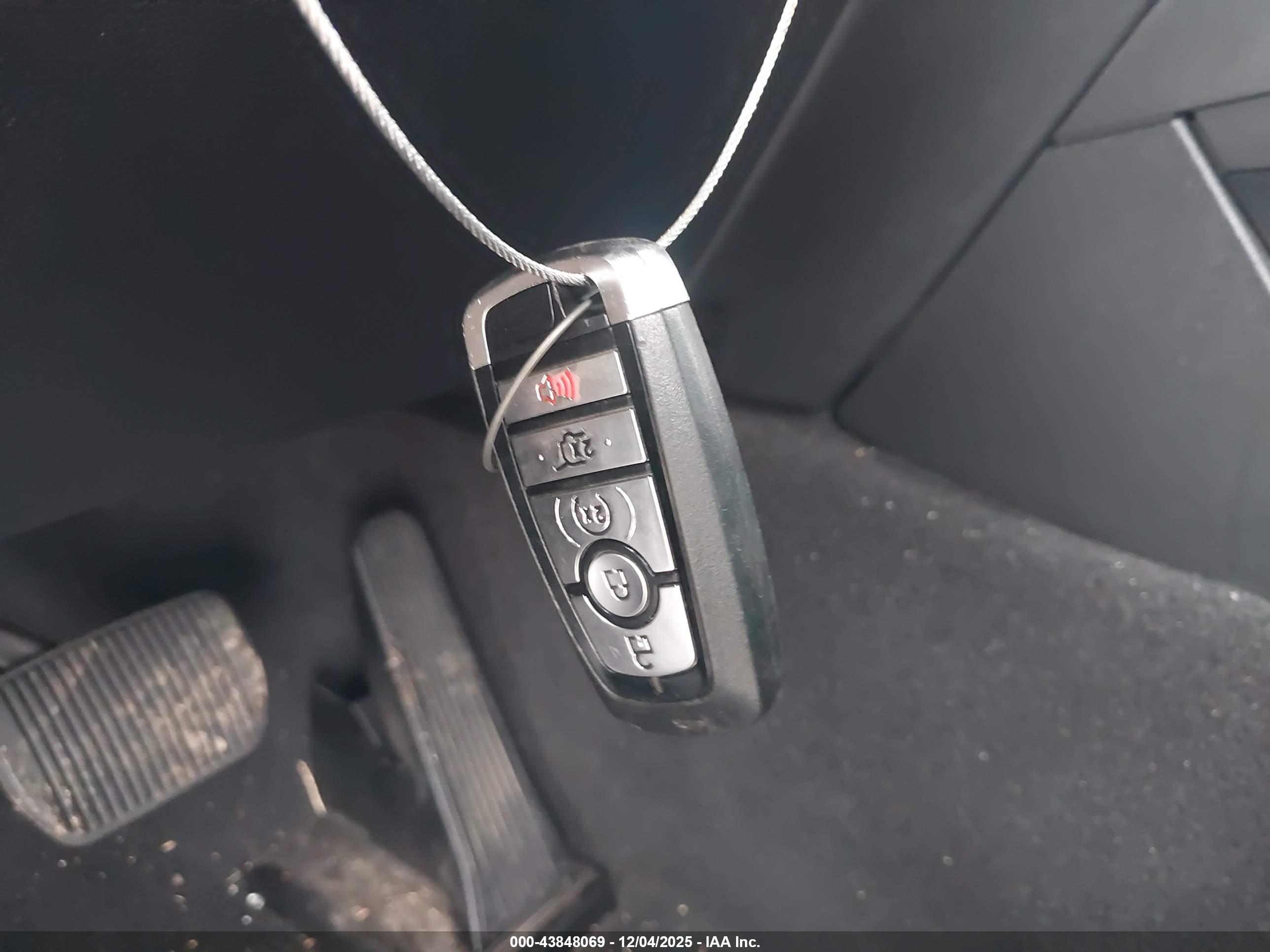 FORD EXPLORER image 11