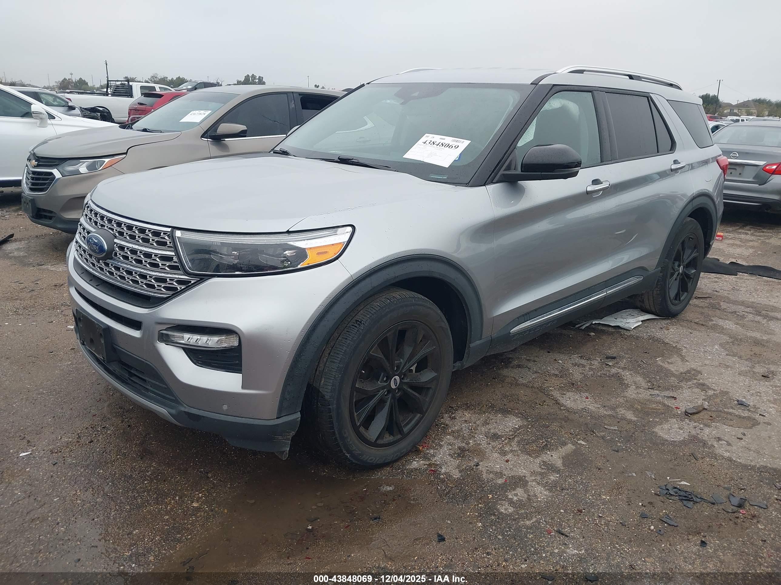 FORD EXPLORER image 2