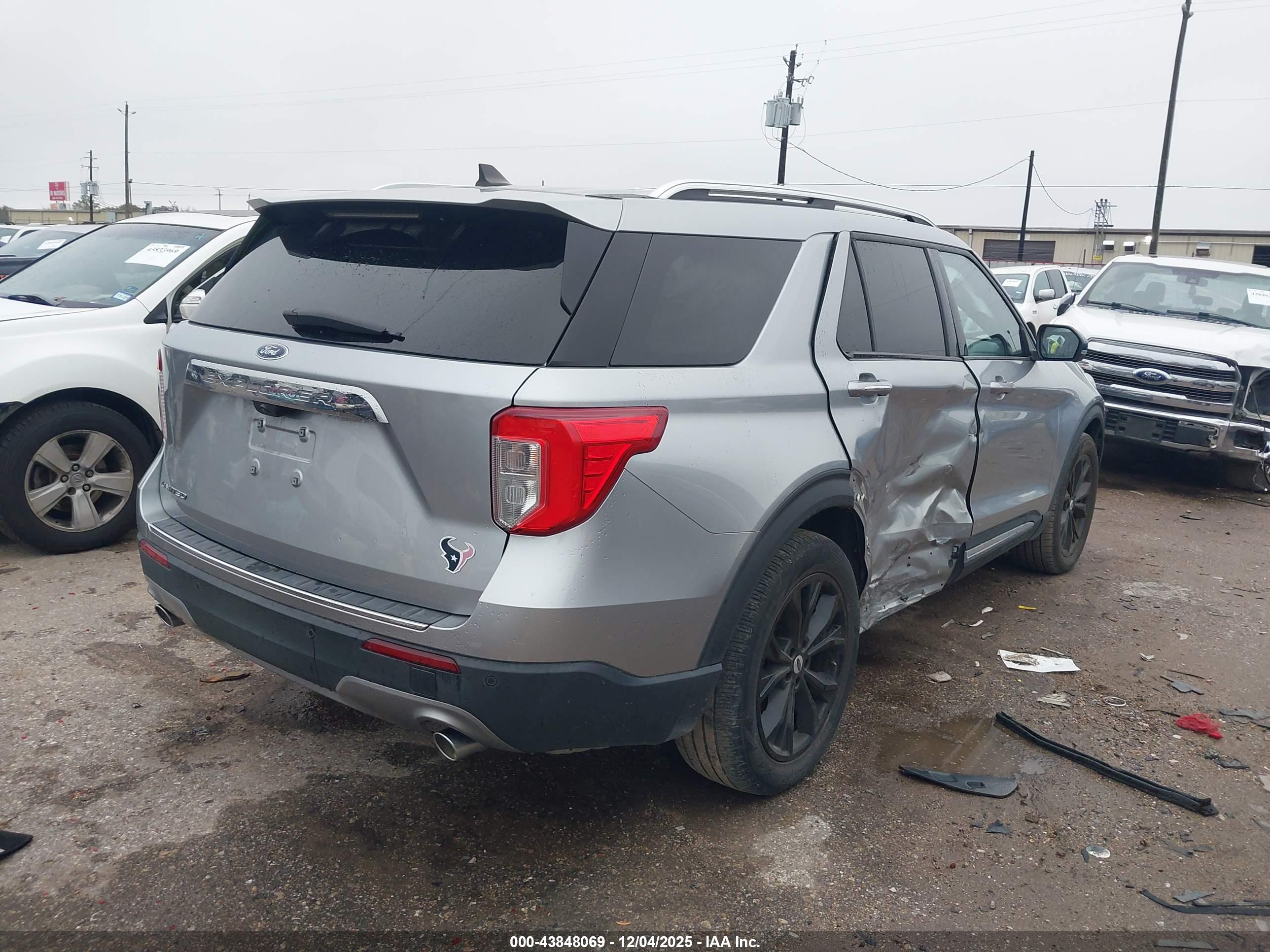 FORD EXPLORER image 6