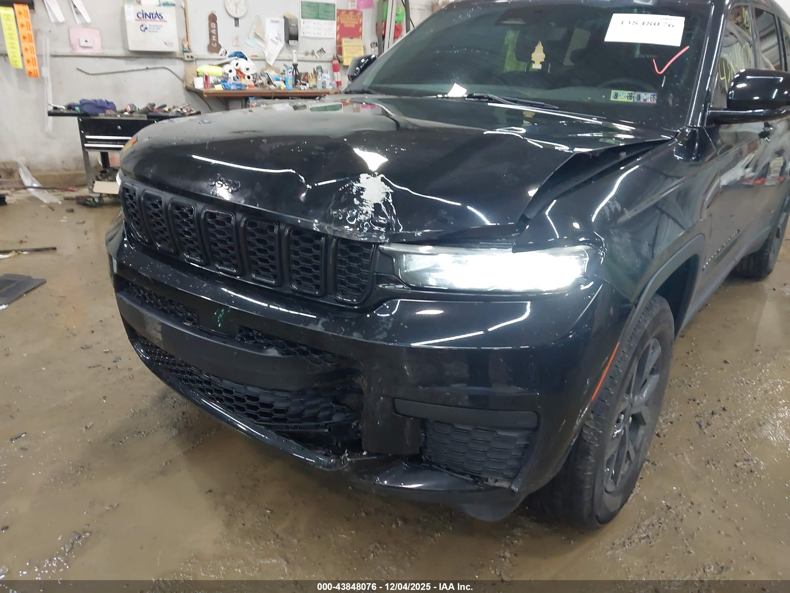 JEEP GRAND image 6
