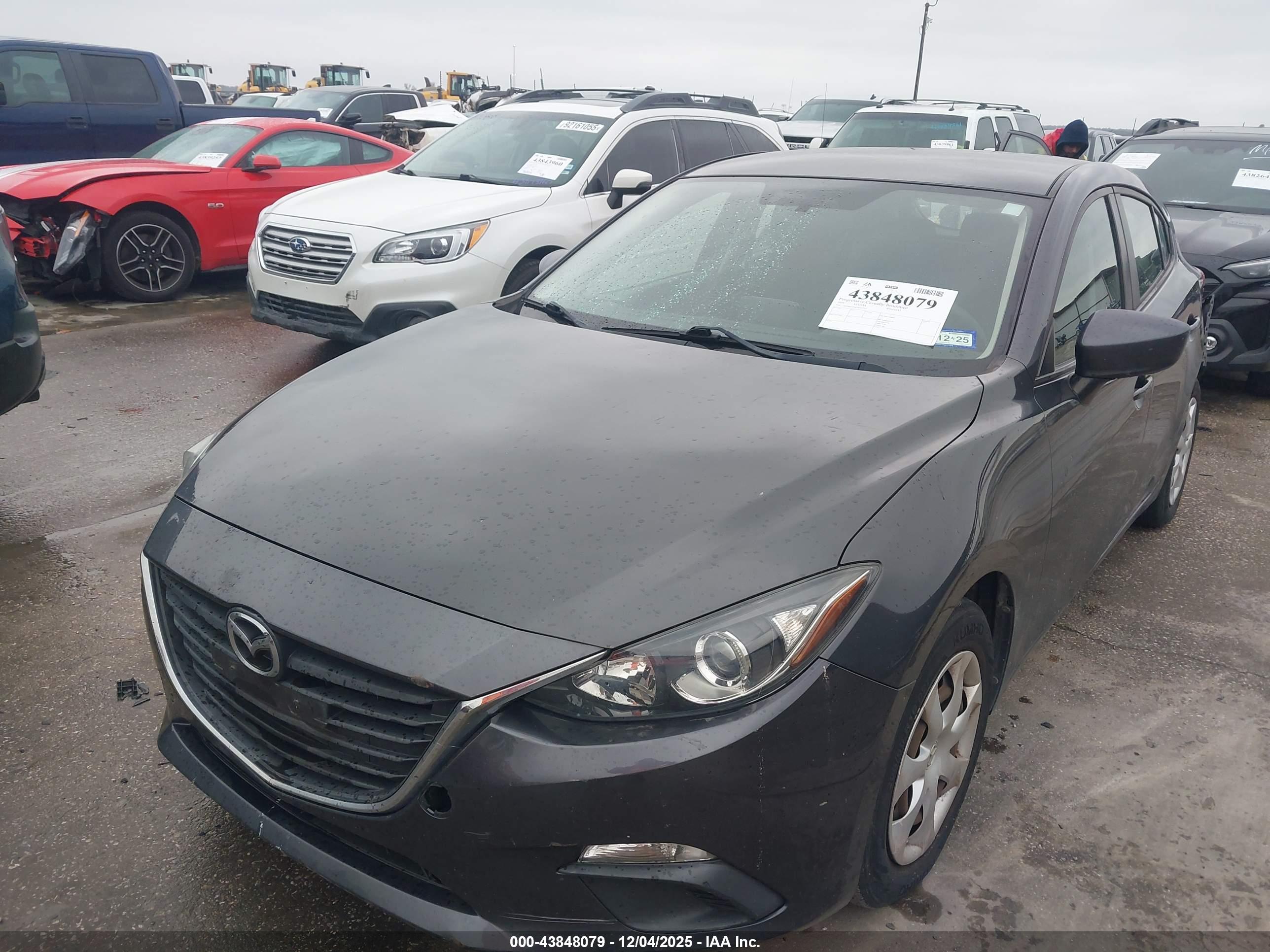 MAZDA MAZDA3 image 2