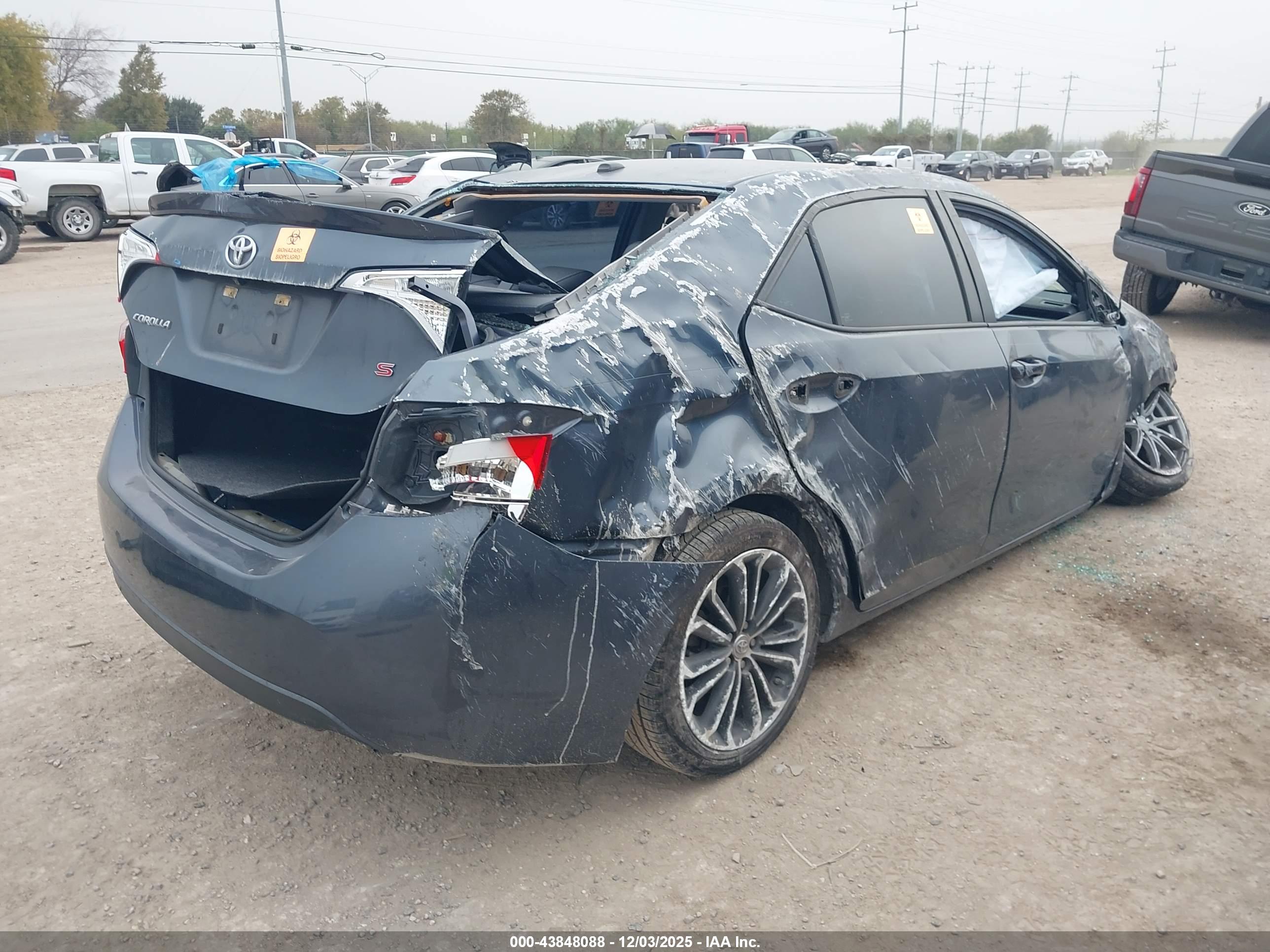 TOYOTA COROLLA image 4