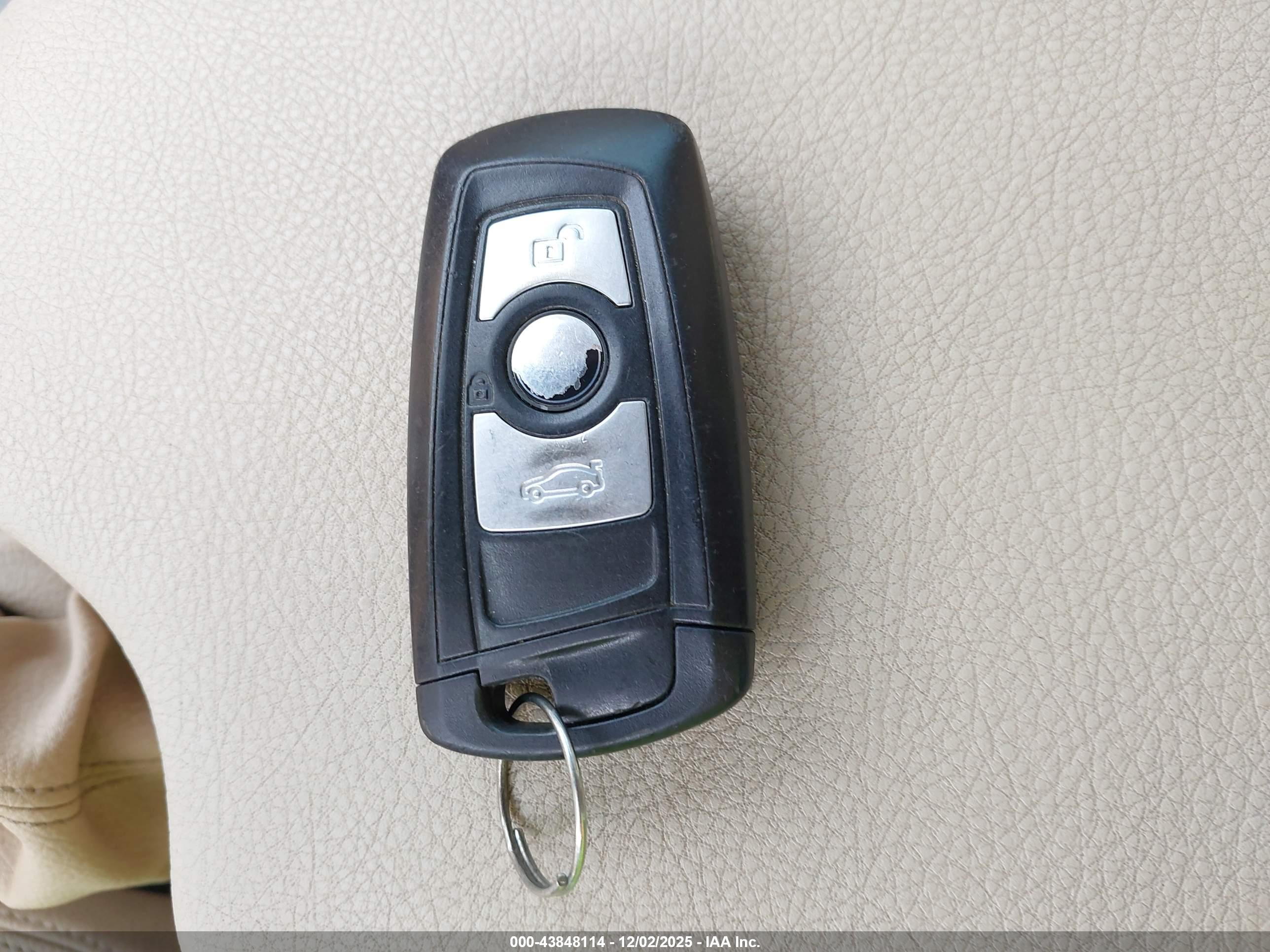 BMW 328I image 11