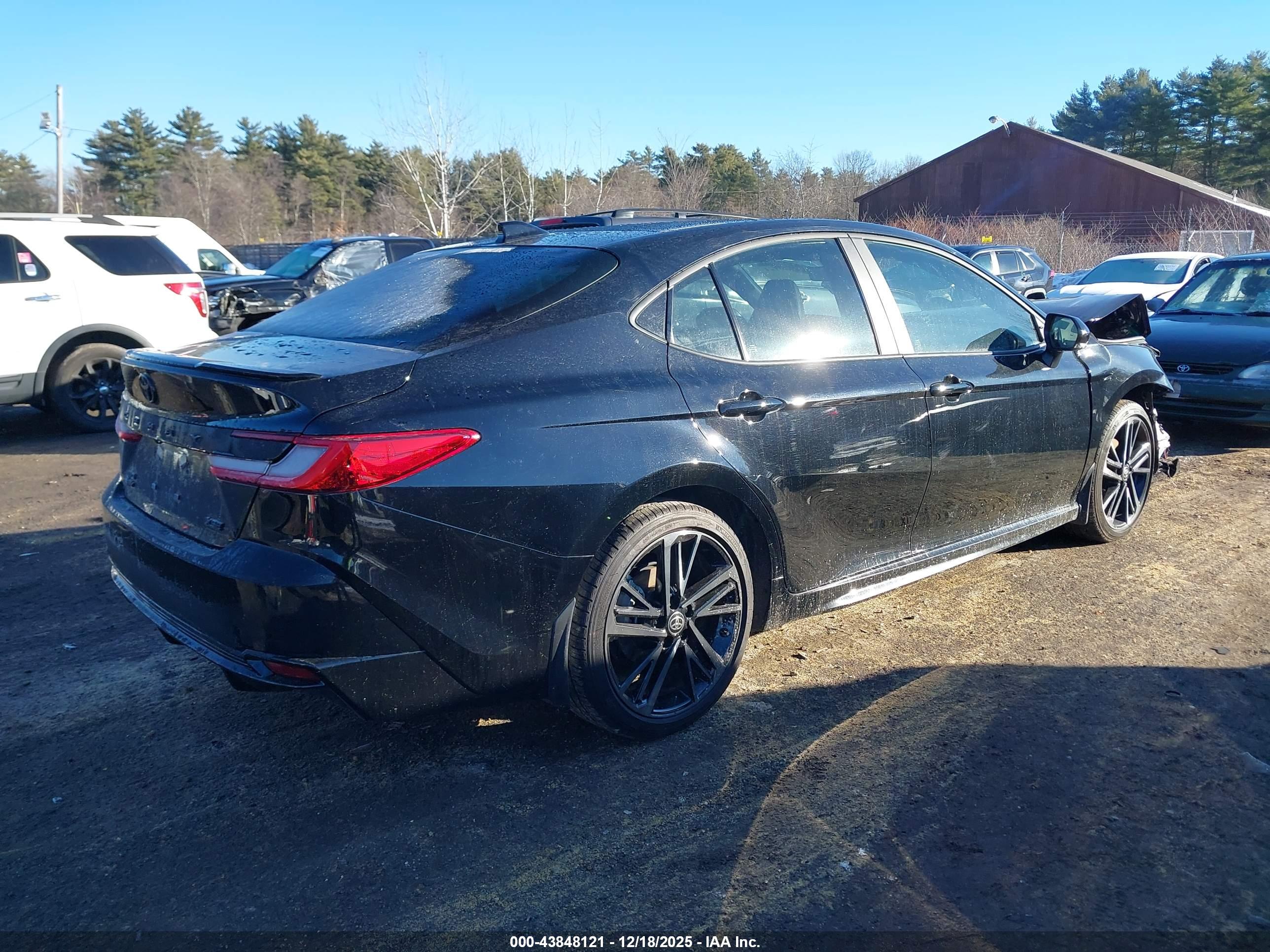 TOYOTA CAMRY image 4