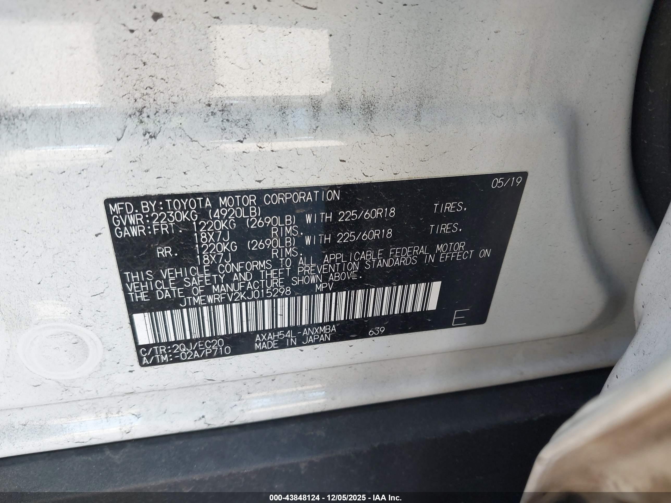 TOYOTA RAV4 image 9