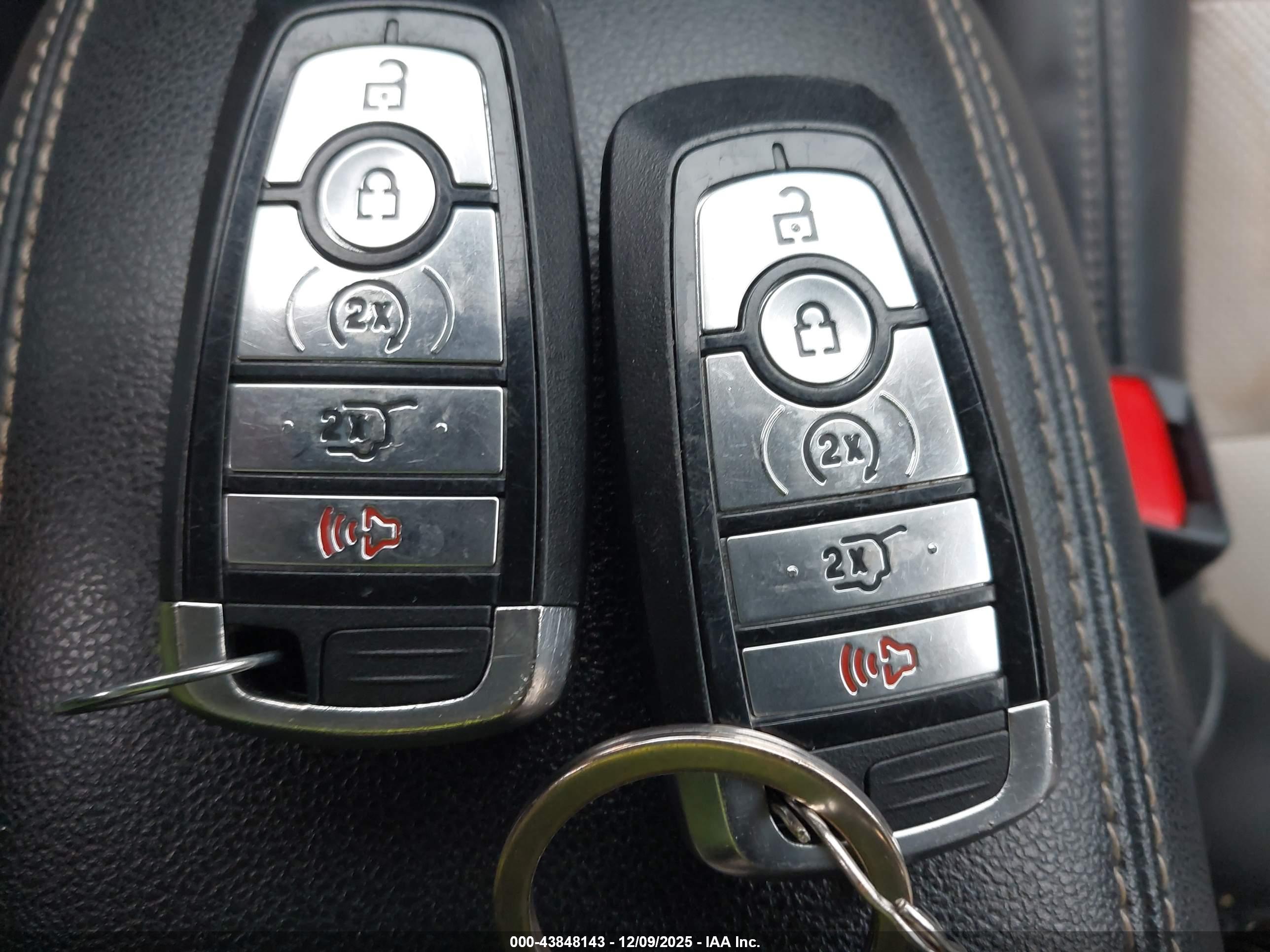 FORD ESCAPE image 11