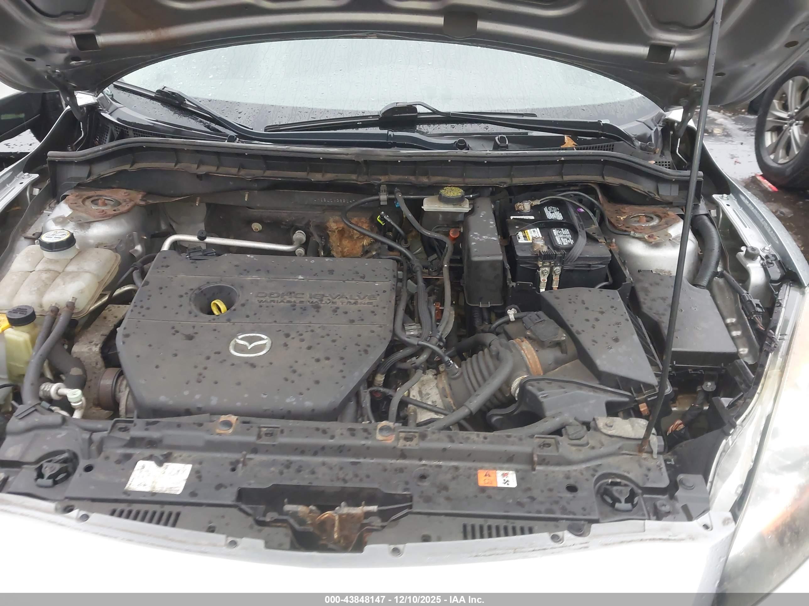 MAZDA MAZDA3 image 10