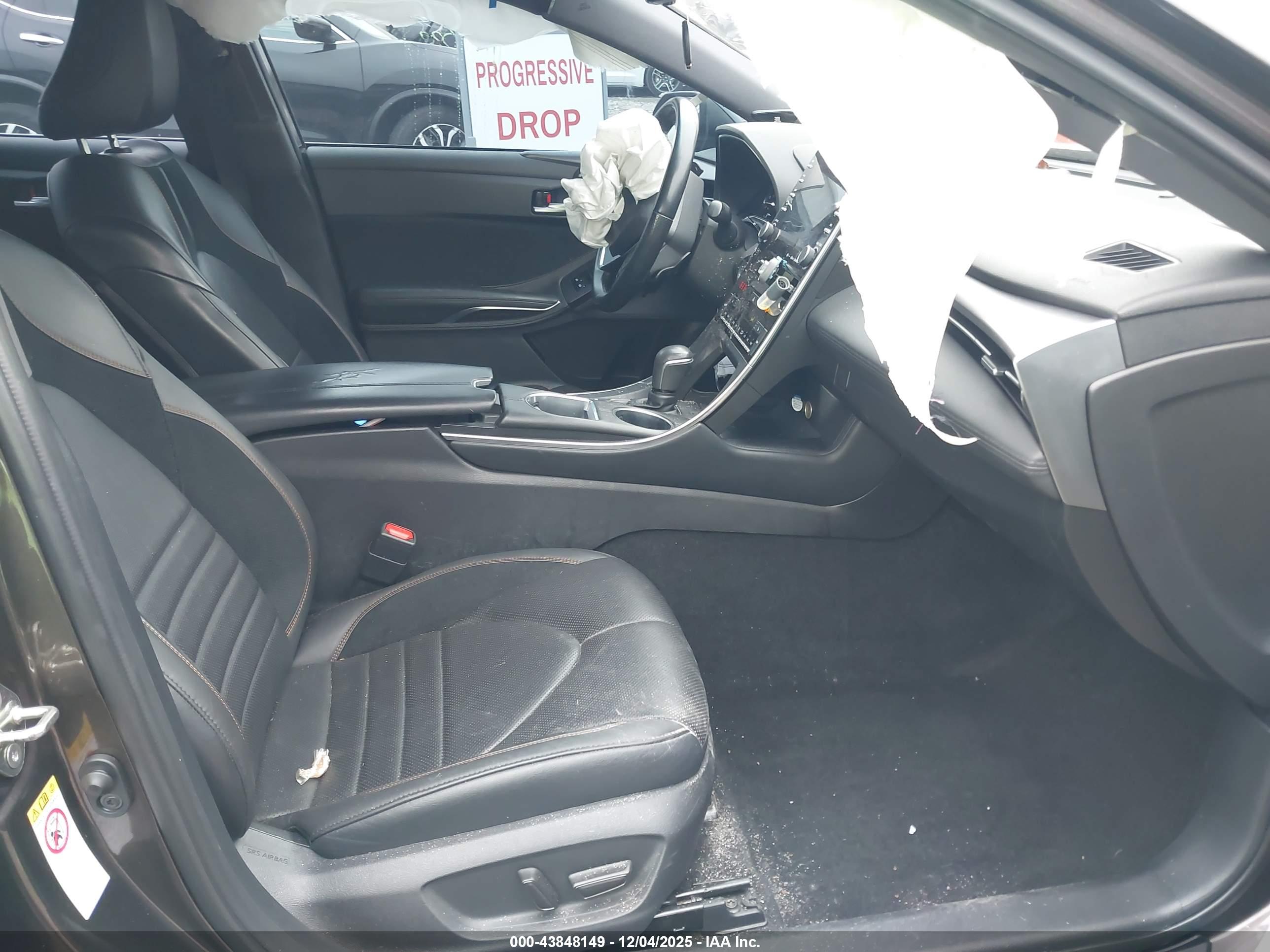 TOYOTA AVALON image 5