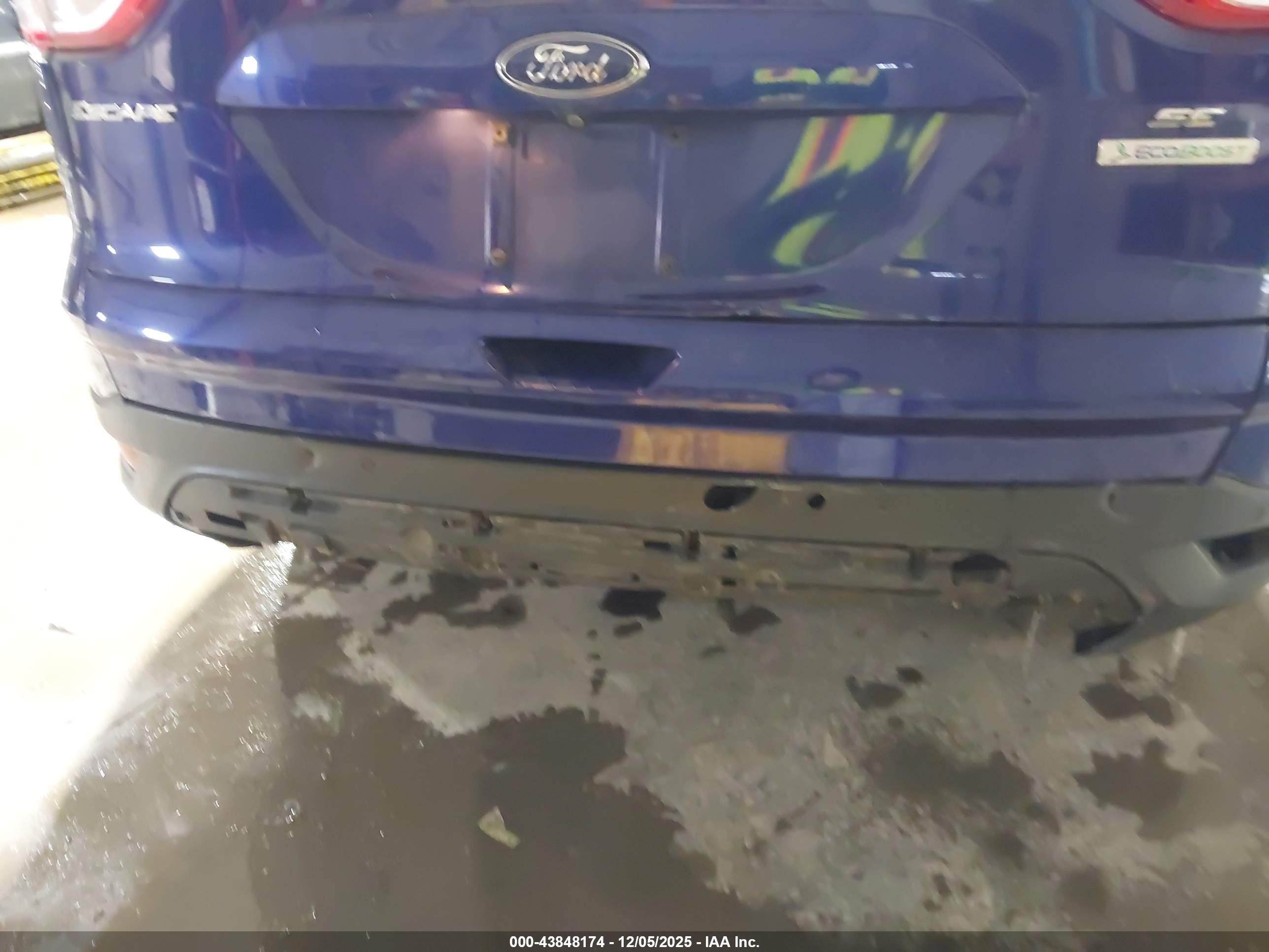FORD ESCAPE image 6