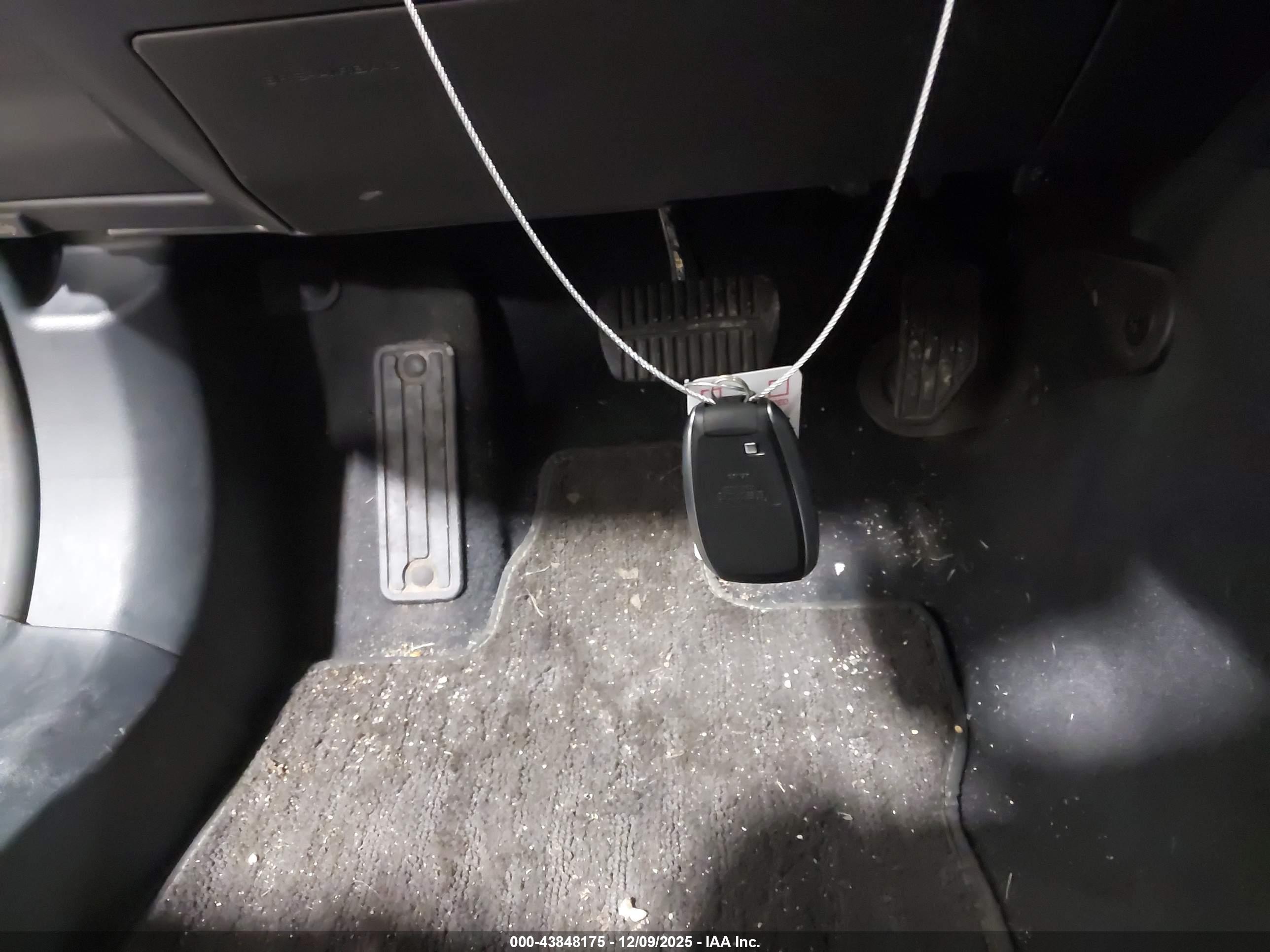SUBARU OUTBACK image 11