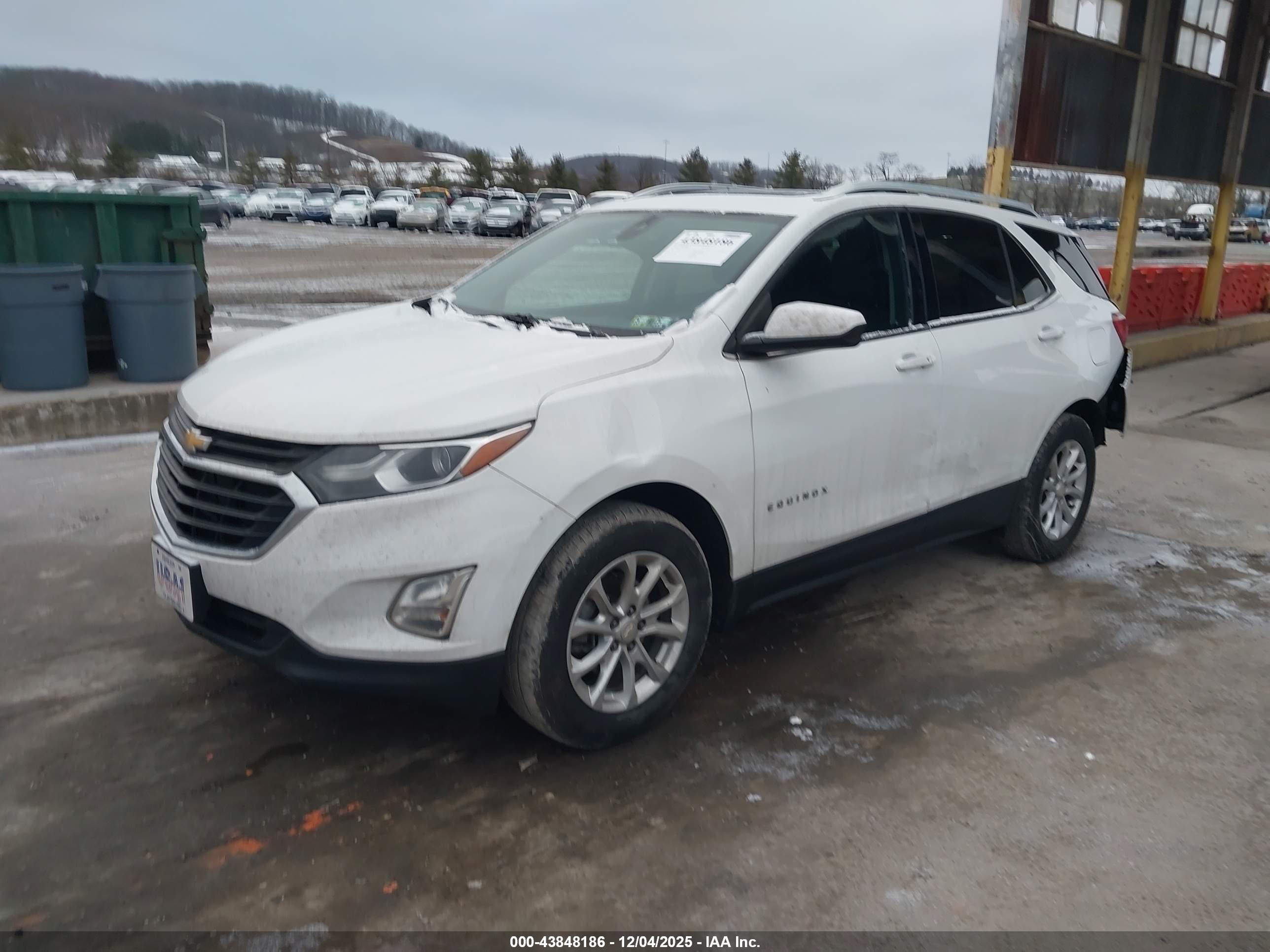 CHEVROLET EQUINOX image 2