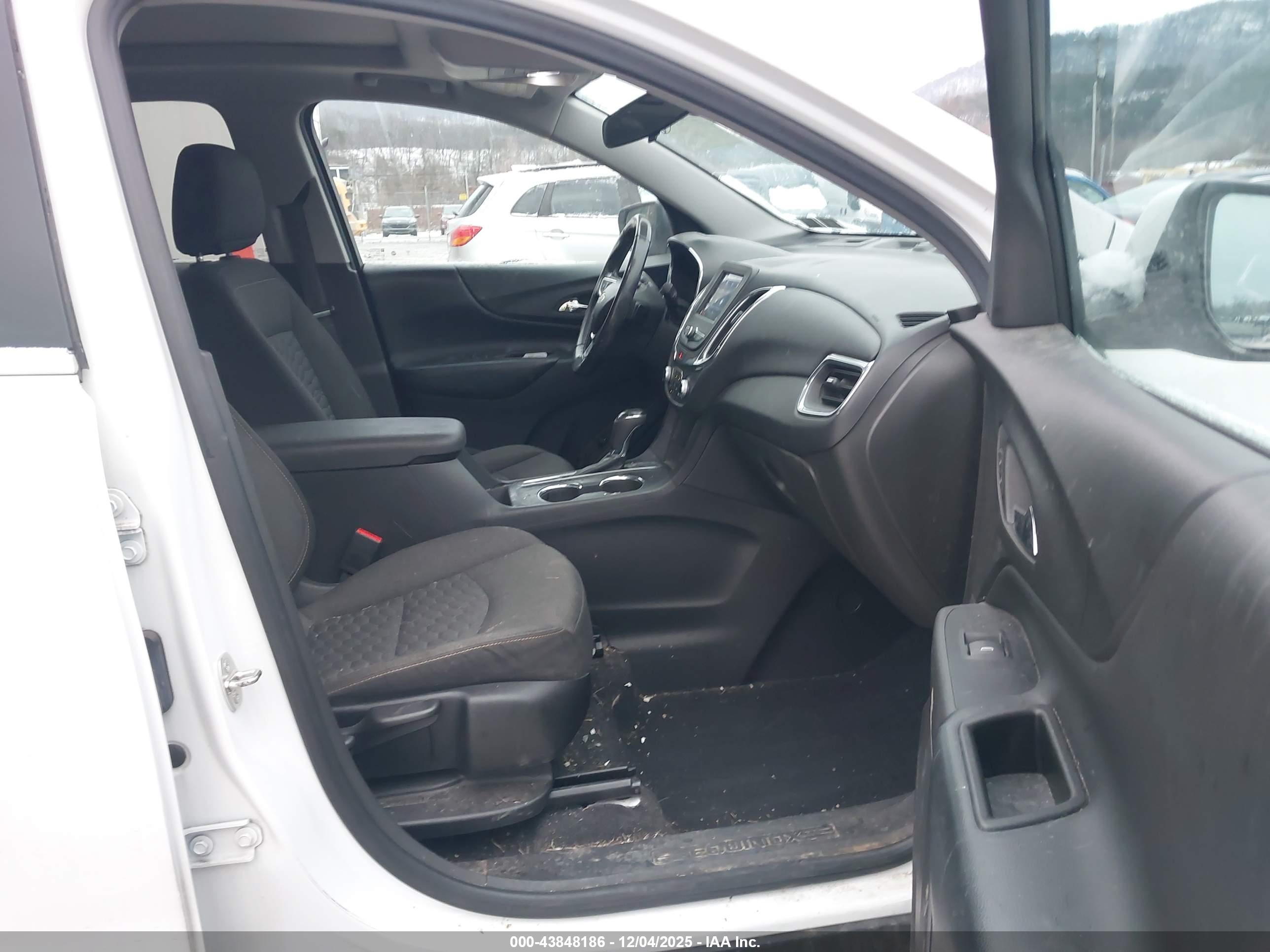 CHEVROLET EQUINOX image 5