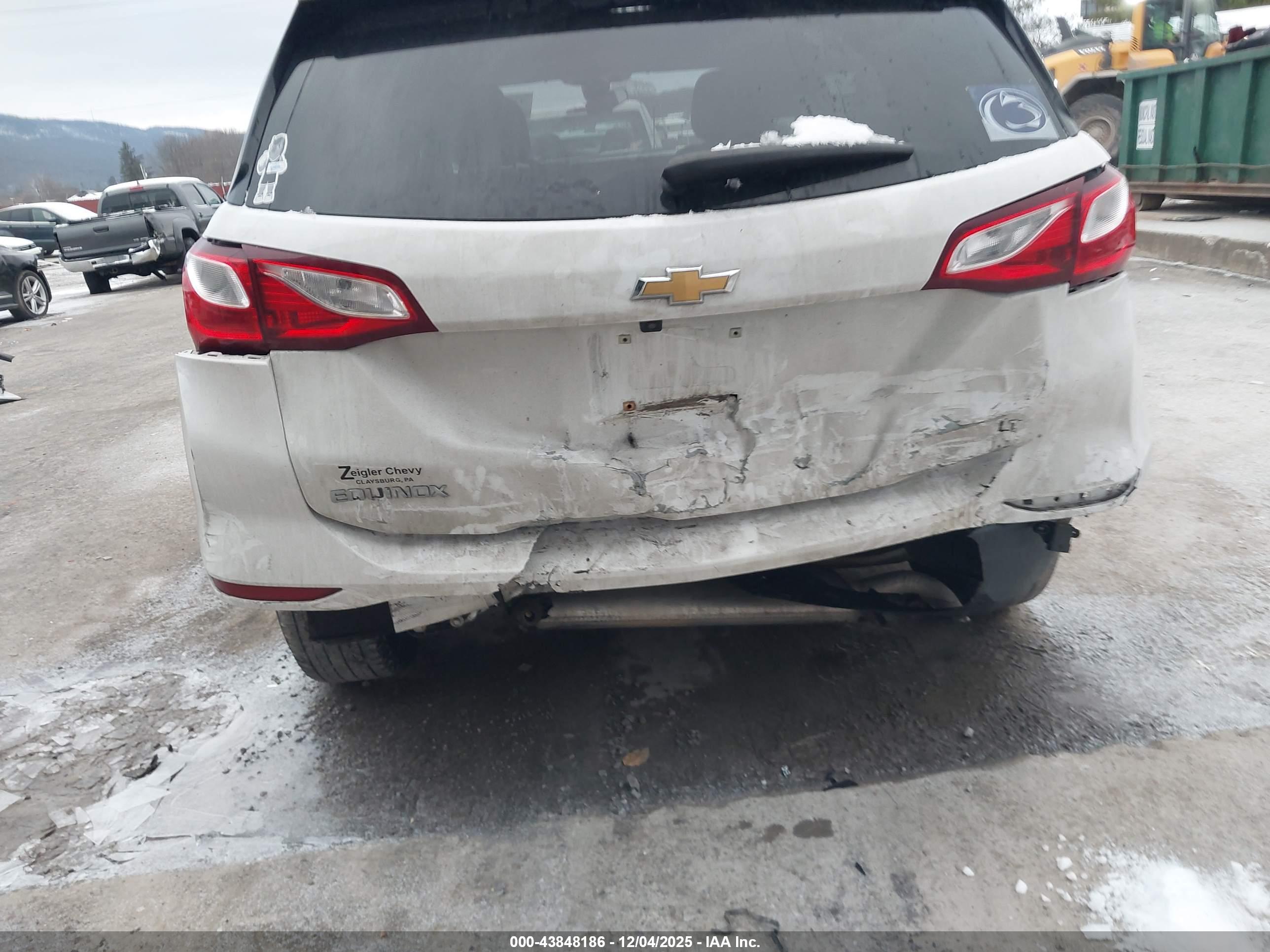 CHEVROLET EQUINOX image 6
