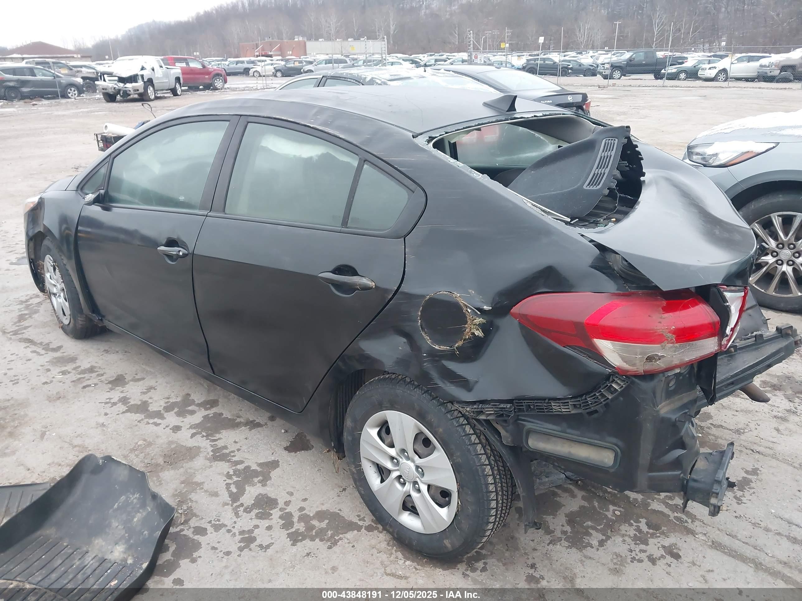 KIA FORTE image 3