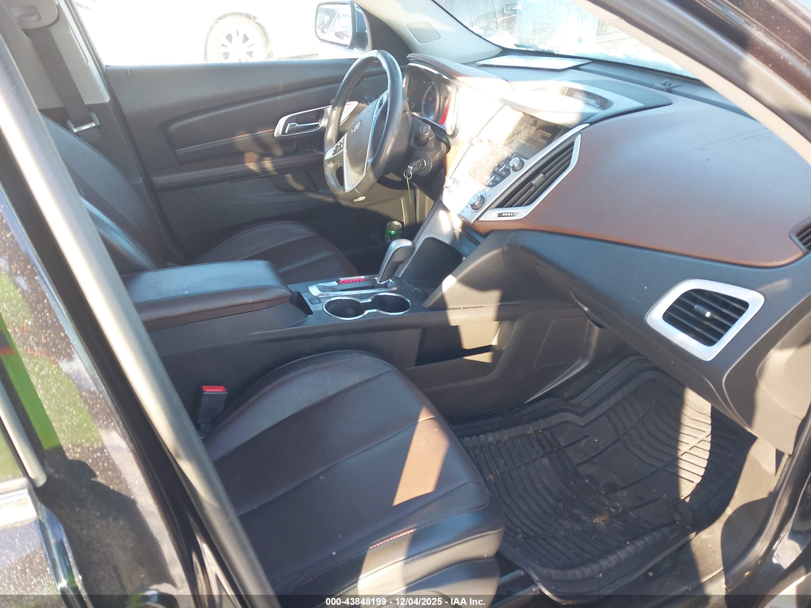 GMC TERRAIN image 5