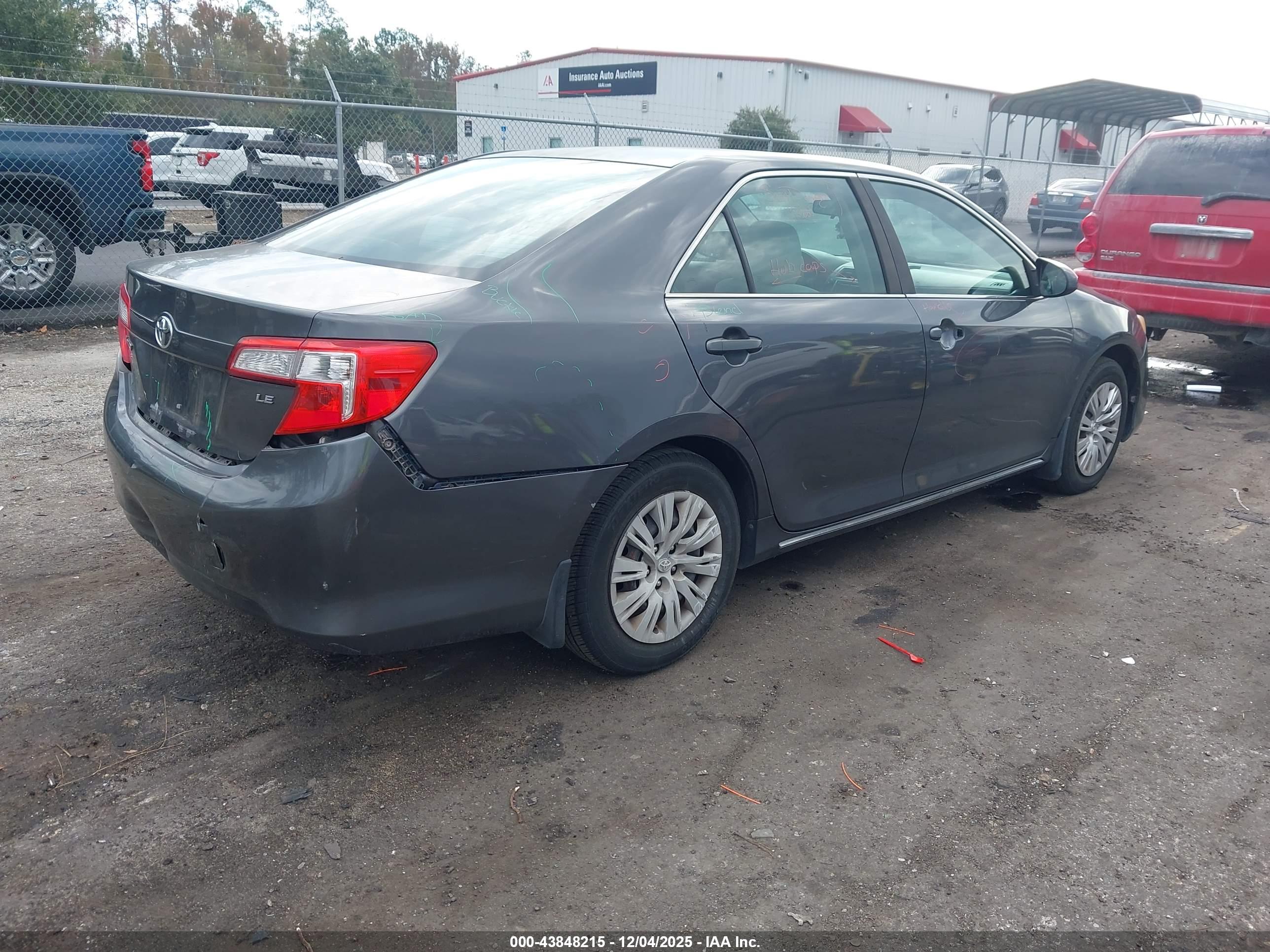 TOYOTA CAMRY image 4