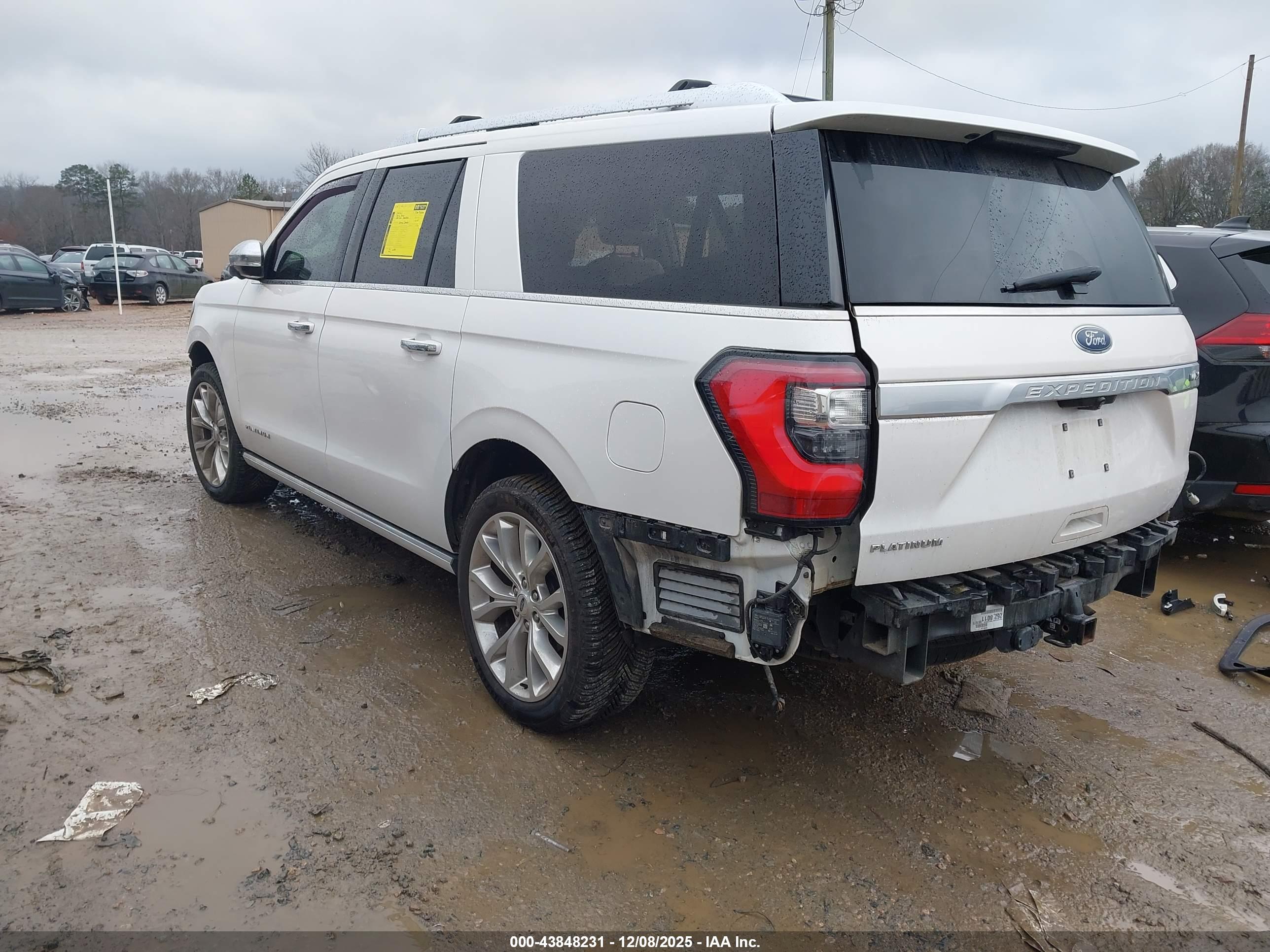 FORD EXPEDITION image 3