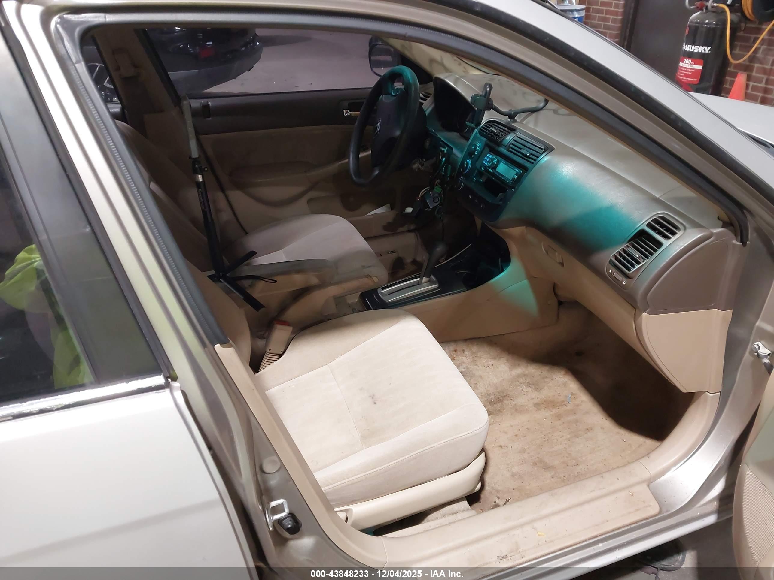 HONDA CIVIC image 5