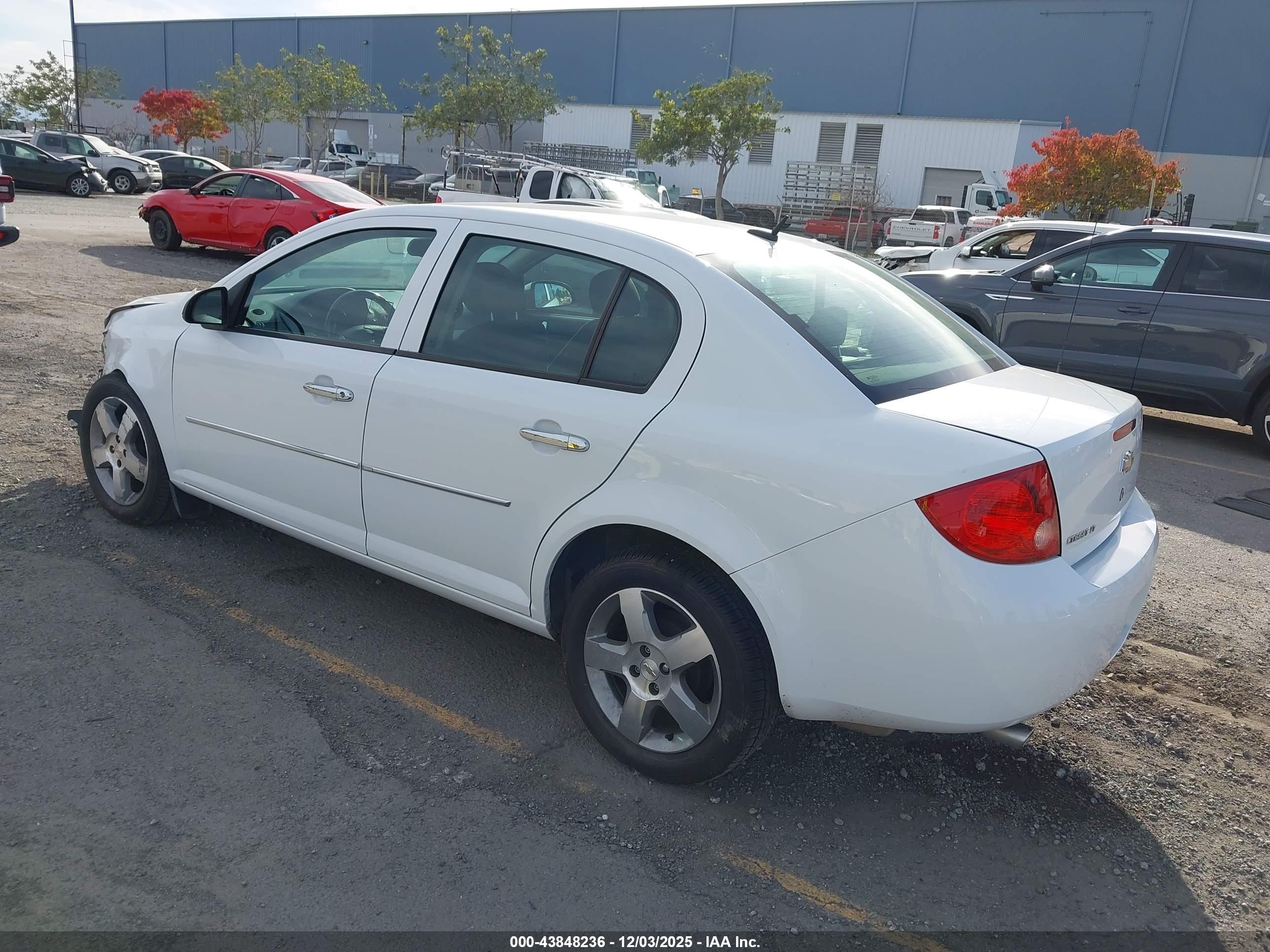 CHEVROLET COBALT image 3