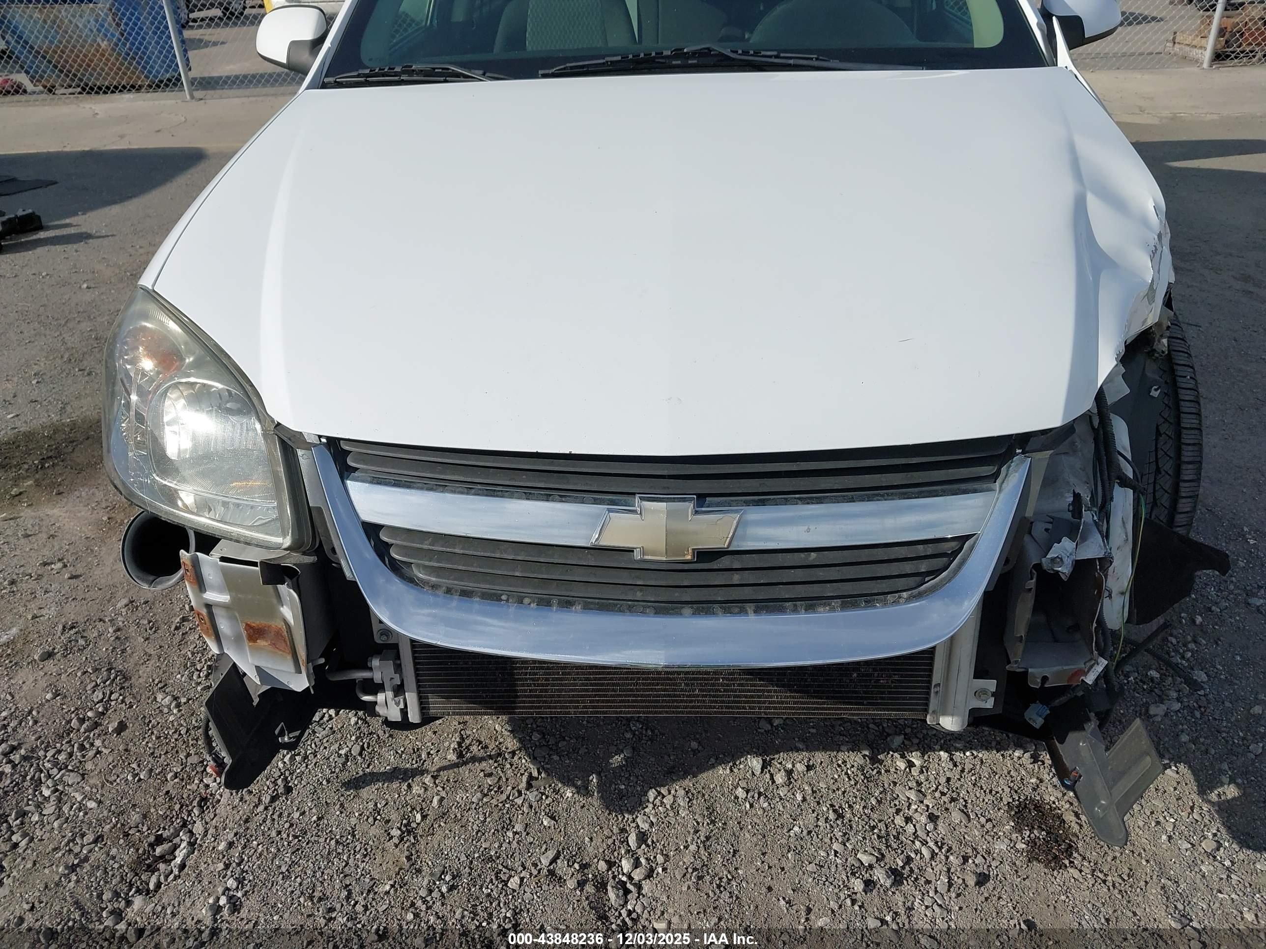 CHEVROLET COBALT image 6