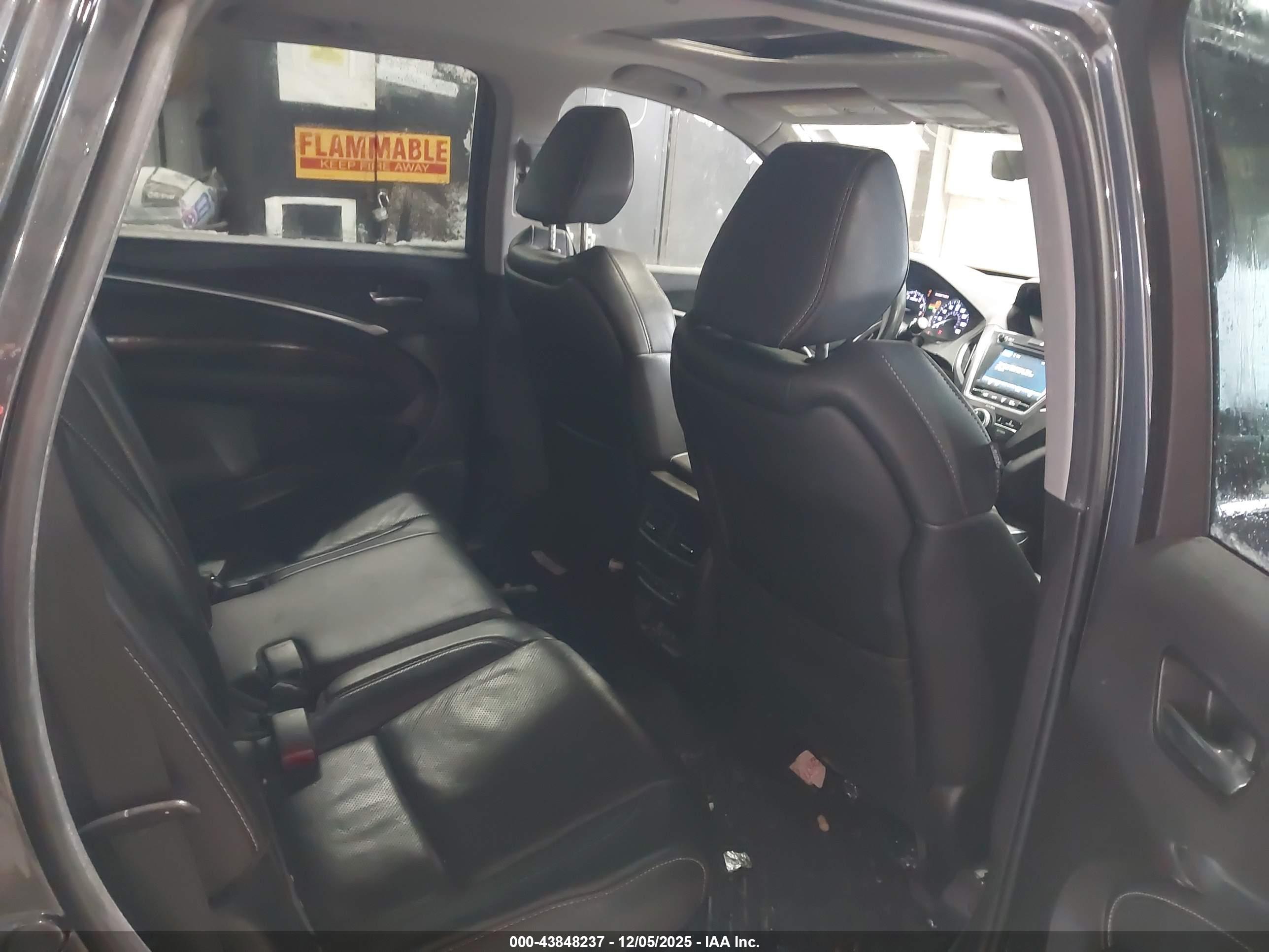 ACURA MDX image 8