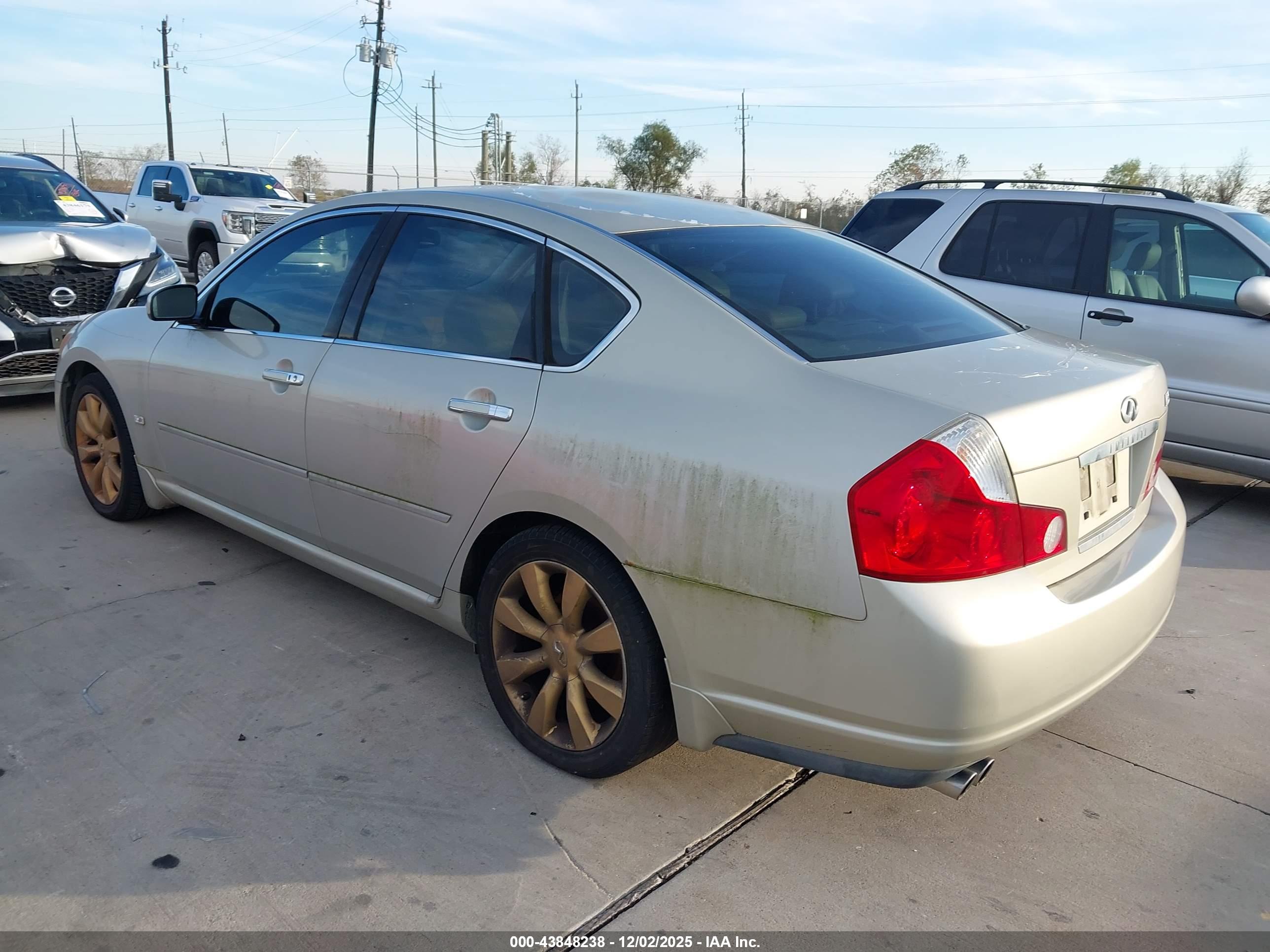 INFINITI M35 image 3